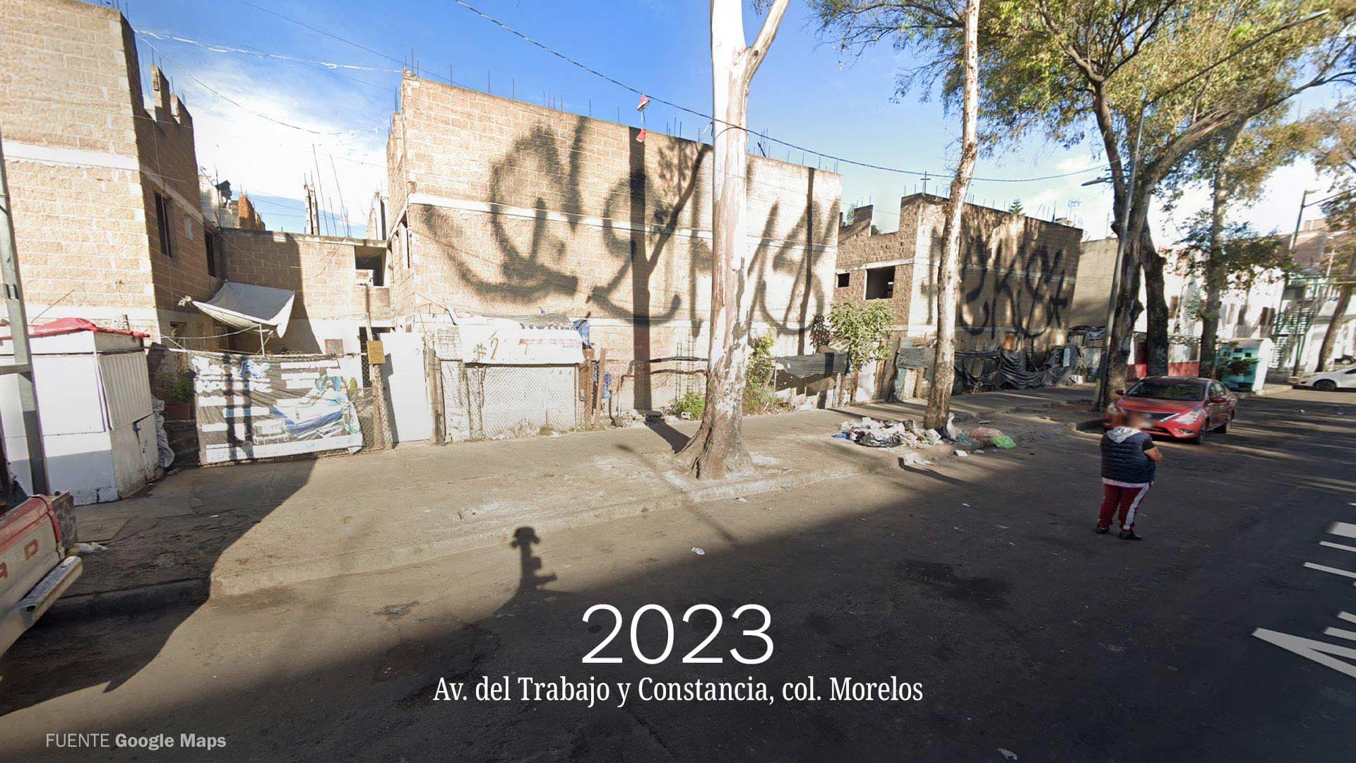 Imagen de Google Maps en la que se muestra un basurero clandestino sobre una avenida de la Ciudad de México en el año 2023