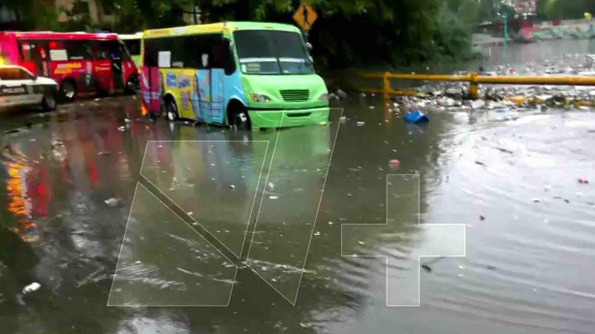Foto | Se Desborda la Presa Becerra en Álvaro Obregón por Basura; Activan Alerta Púrpura
