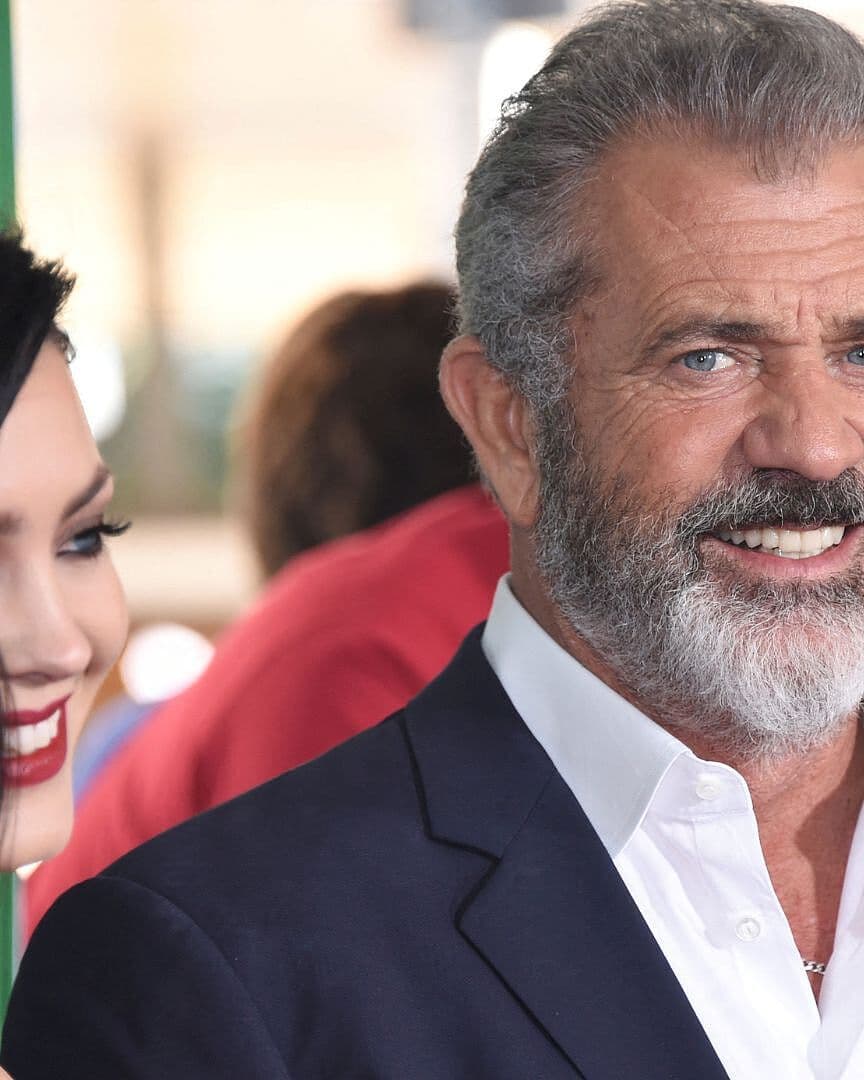 Por las Mañanas con Genaro Lozano