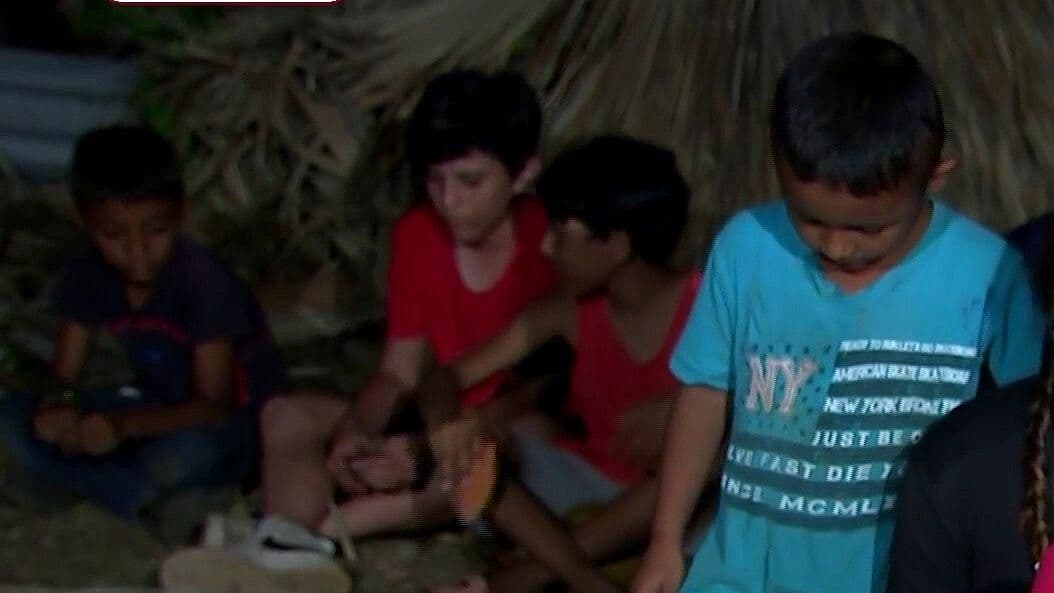 Niño Perdió su Carrito Amarillo en Pie de la Cuesta, Acapulco