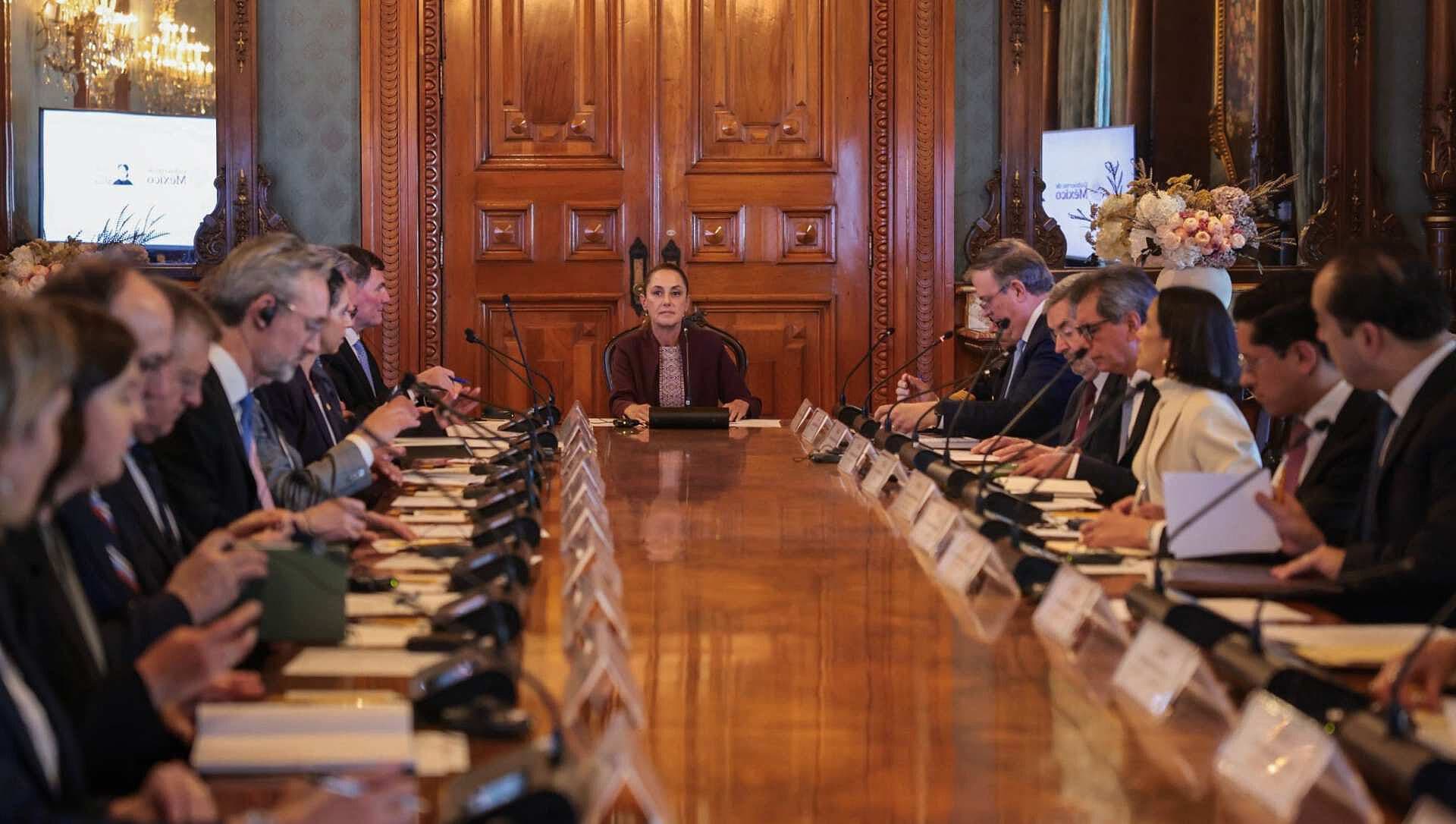 Sheinbaum Recibe a Gabinete de Canadá: Más de 400 Empresarios Buscan Invertir en México