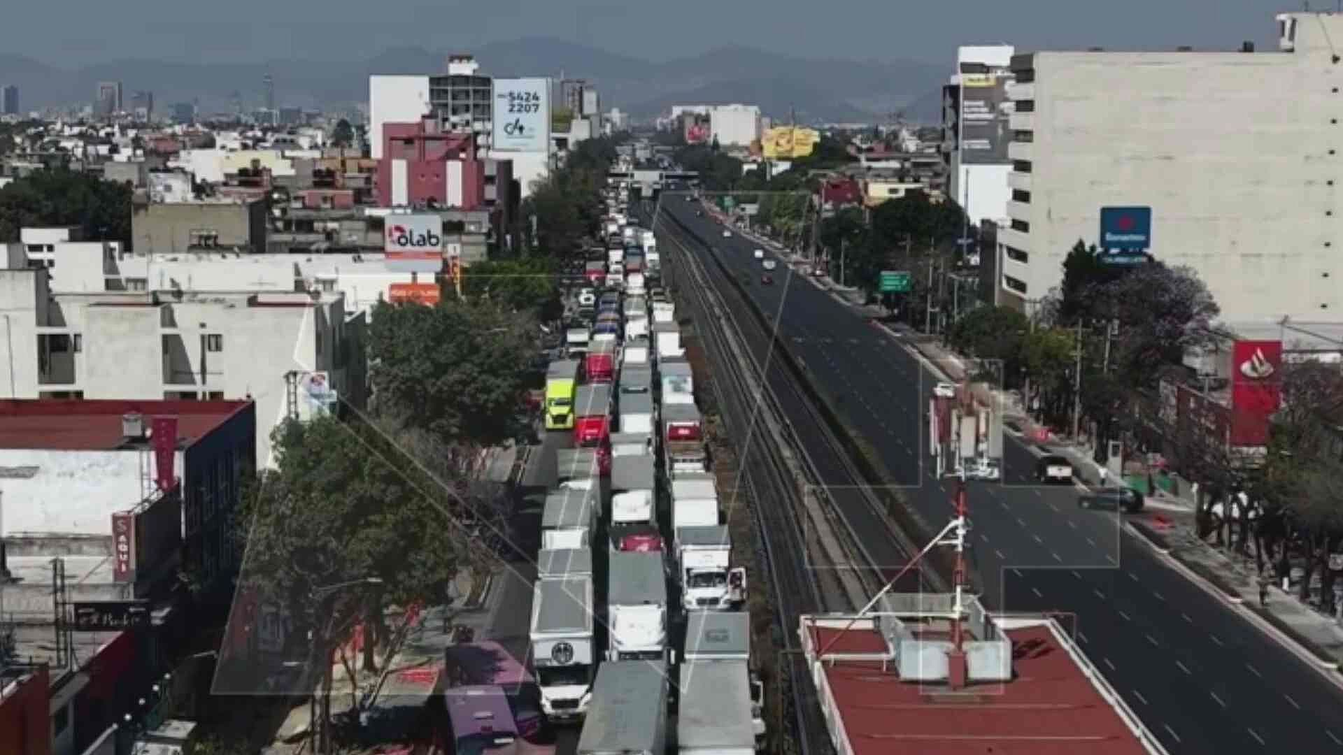 La Calzada de Tlalpan Está Colapsada: Personas con Discapacidad Realizan Manifestación