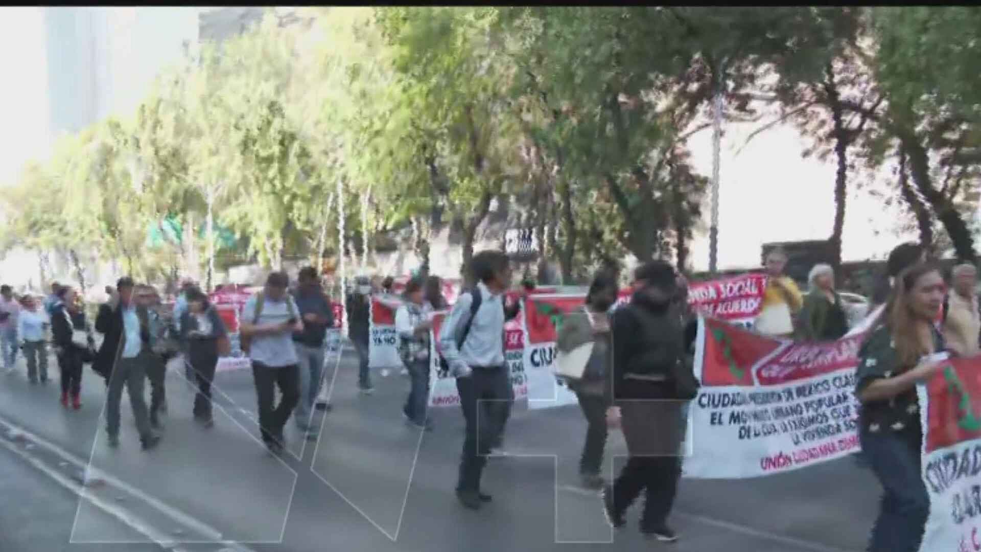 Manifestantes Marchan Sobre Reforma Rumbo al Zócalo; Alternativas Viales