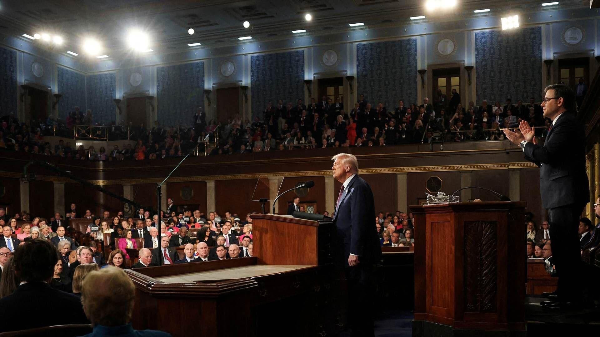 Trump Termina Discurso en el Capitolio con Congresistas Divididos