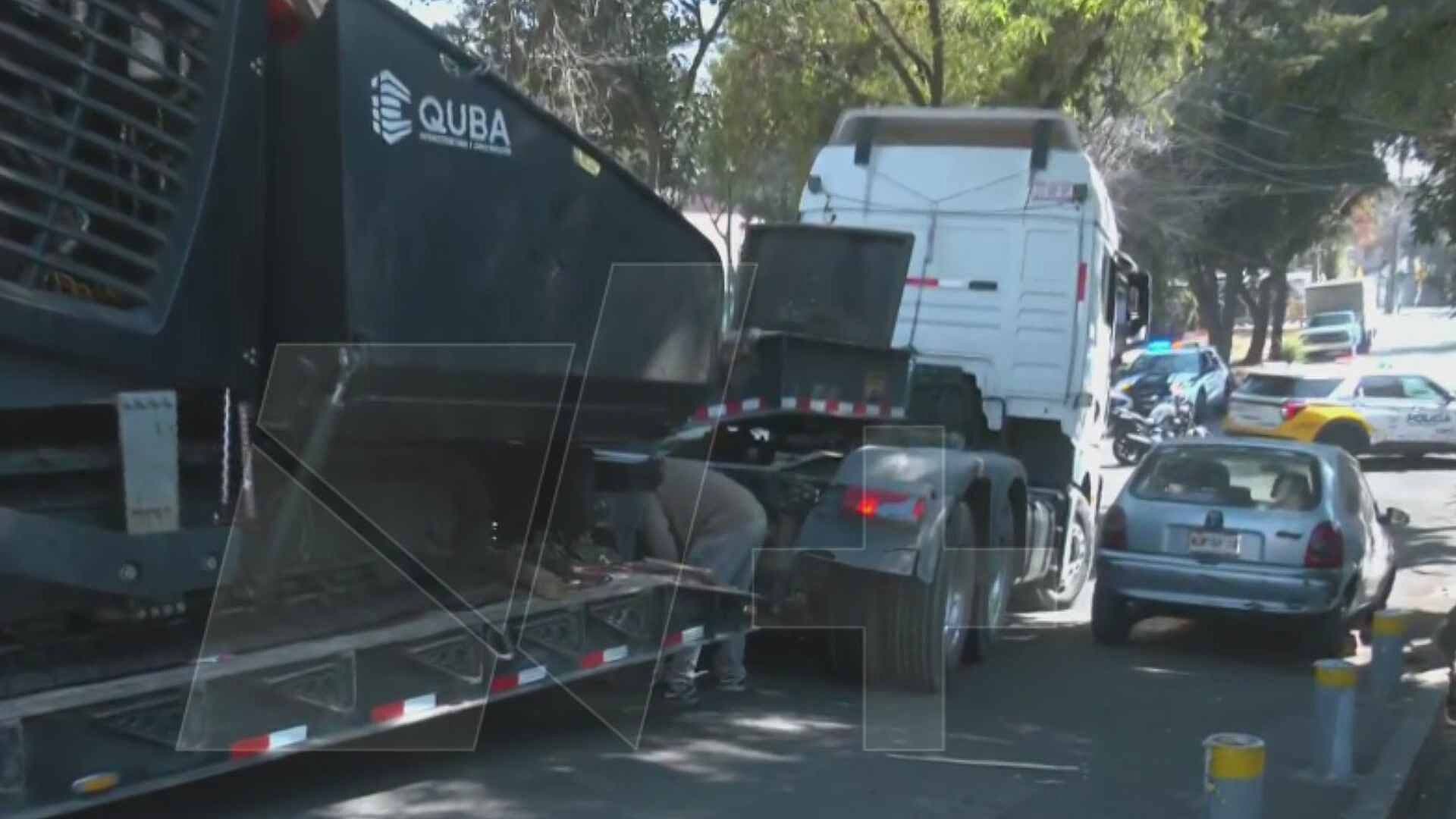 Tráiler se Atora Hoy en Vías del Tren en Azcapotzalco, CDMX