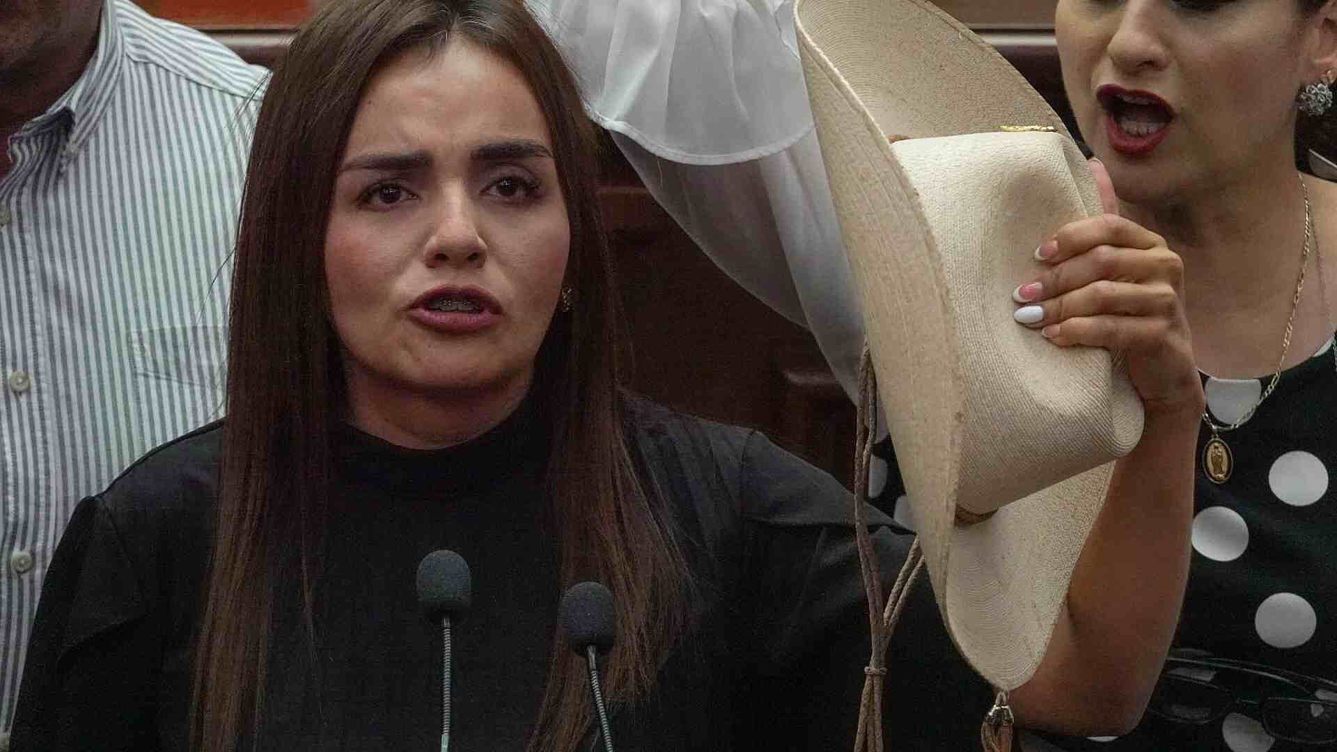 Grecia Quiroz Entrega Videos a la Fiscalía Sobre el Asesinato de Carlos Manzo