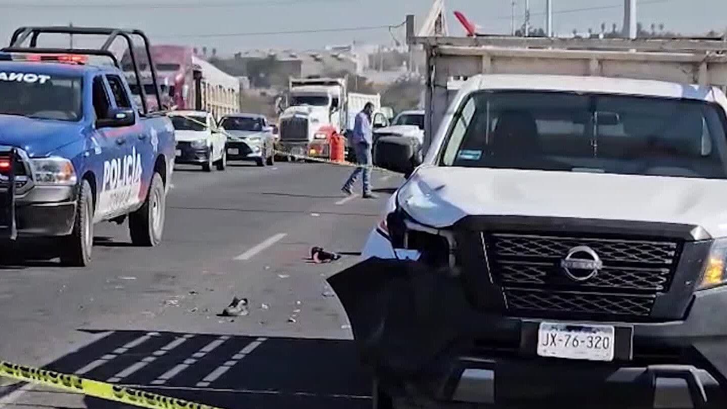 Hombre Cruza Periférico en Tonalá sin Usar el Puente y Muere Atropellado por Camioneta