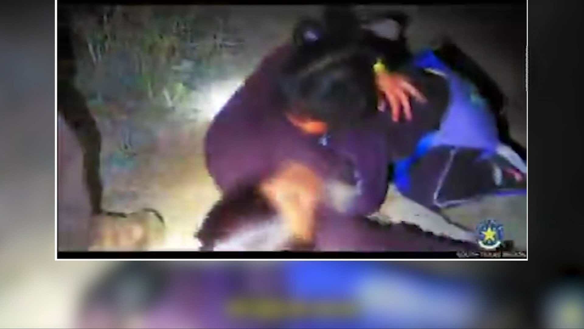 VIDEO: Rescatan a Niño Migrante de 3 Años en el Río Bravo; Madre ¨Portaba "Pulseras de Cárteles"