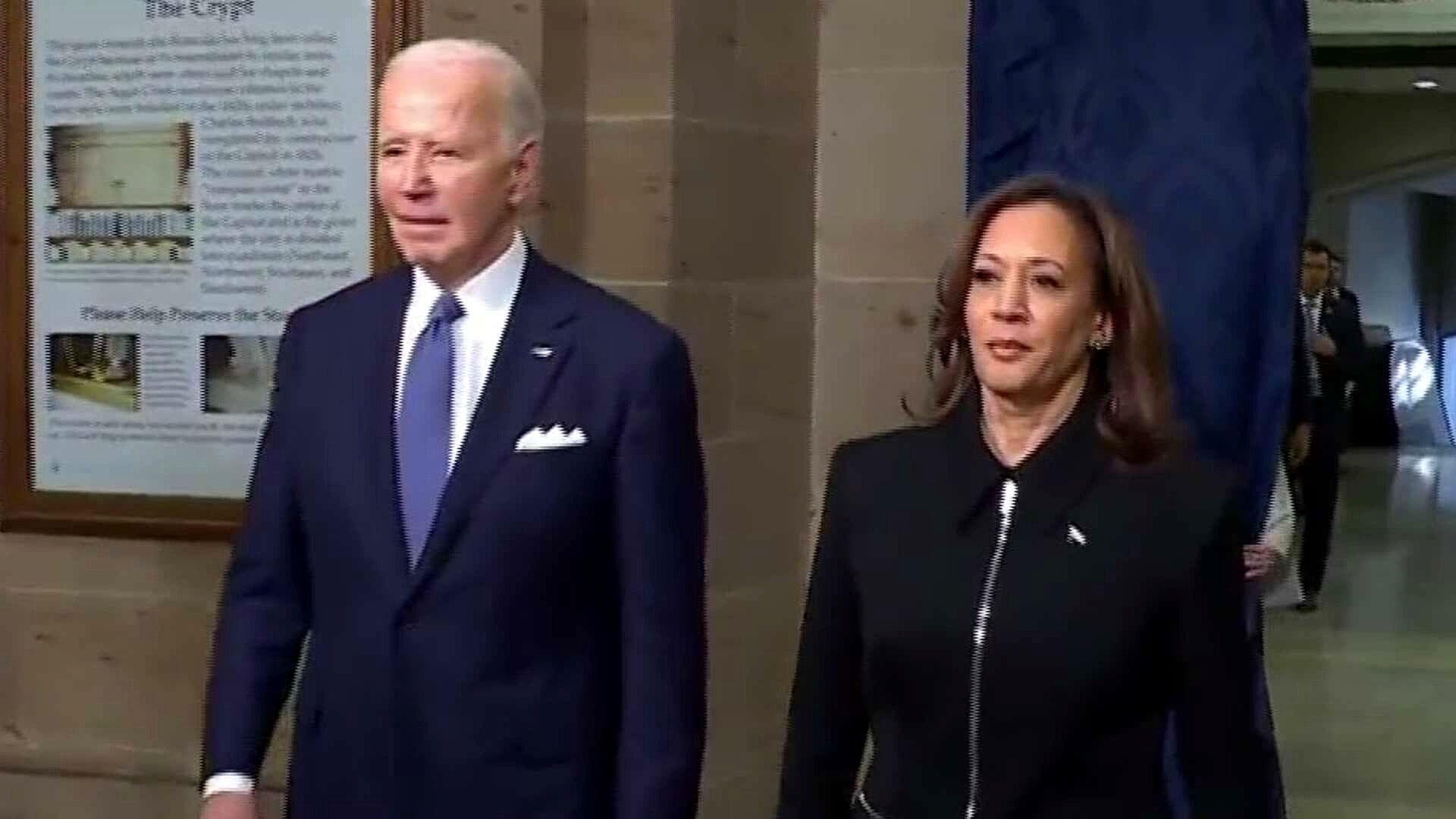 El Regreso de Trump: Joe Biden y Kamala Harris Arriban a la Rotonda del Capitolio