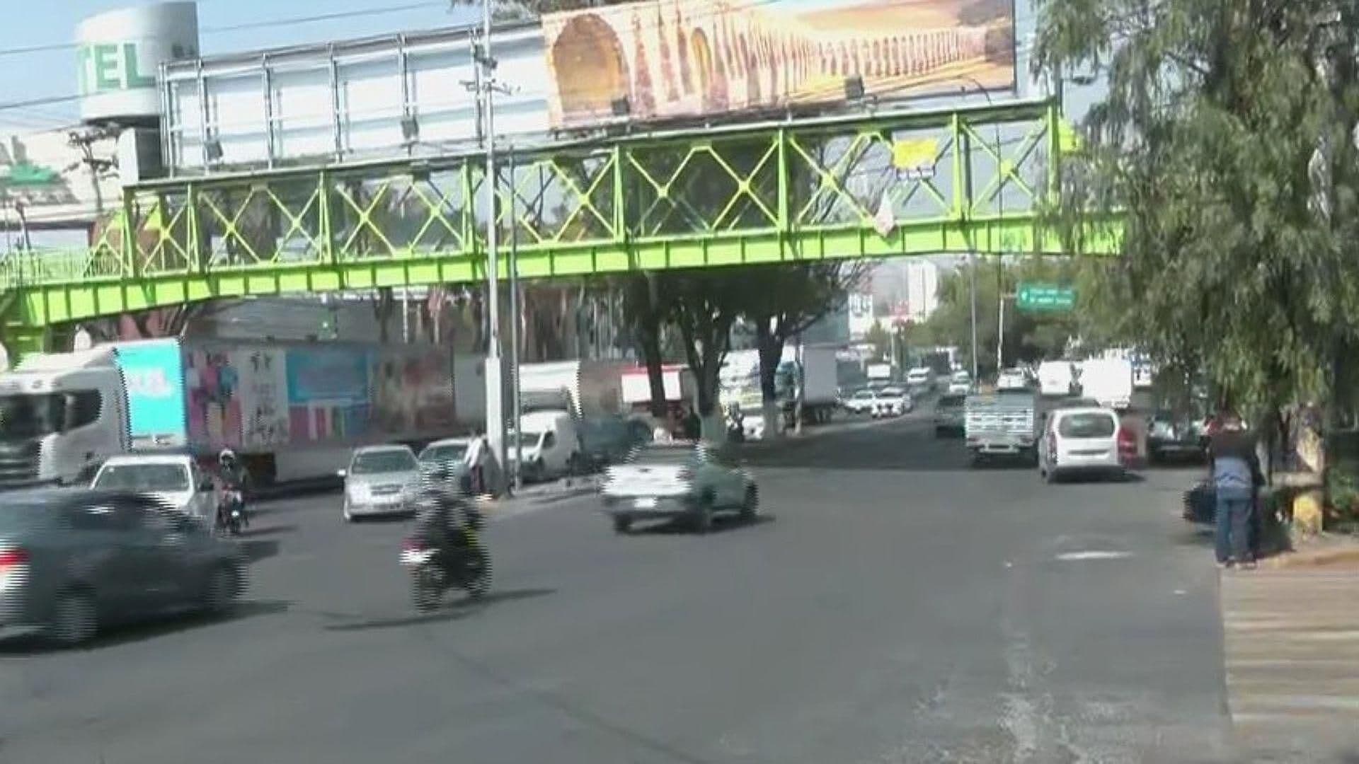 Retiran Bloqueo de Policías en la Vía Gustavo Baz, Tlalnepantla, Edomex