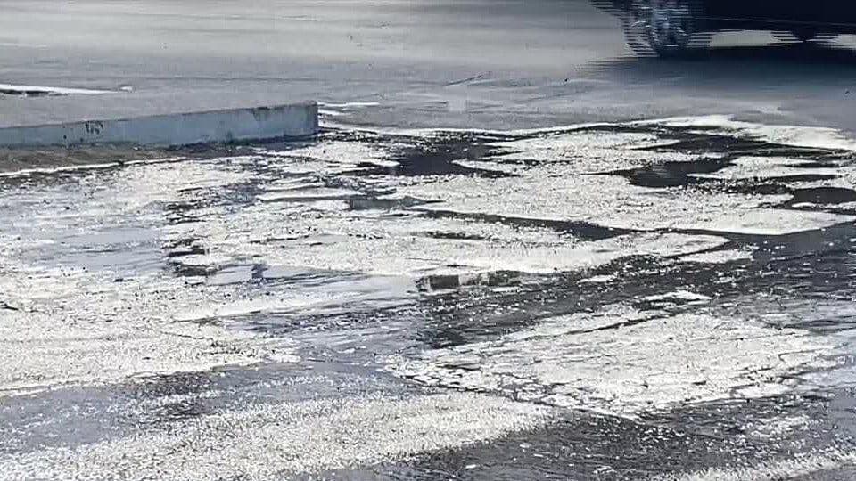 Fuga de Agua Potable en la Deportiva