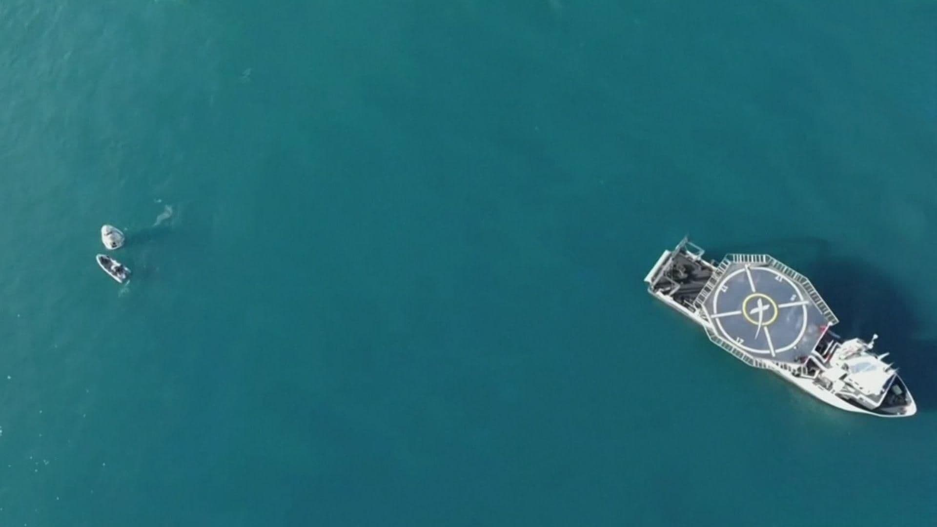 Así Regresan a la Tierra Astronautas Varados 9 Meses en la EEI: Cápsula llega a Costa de Florida