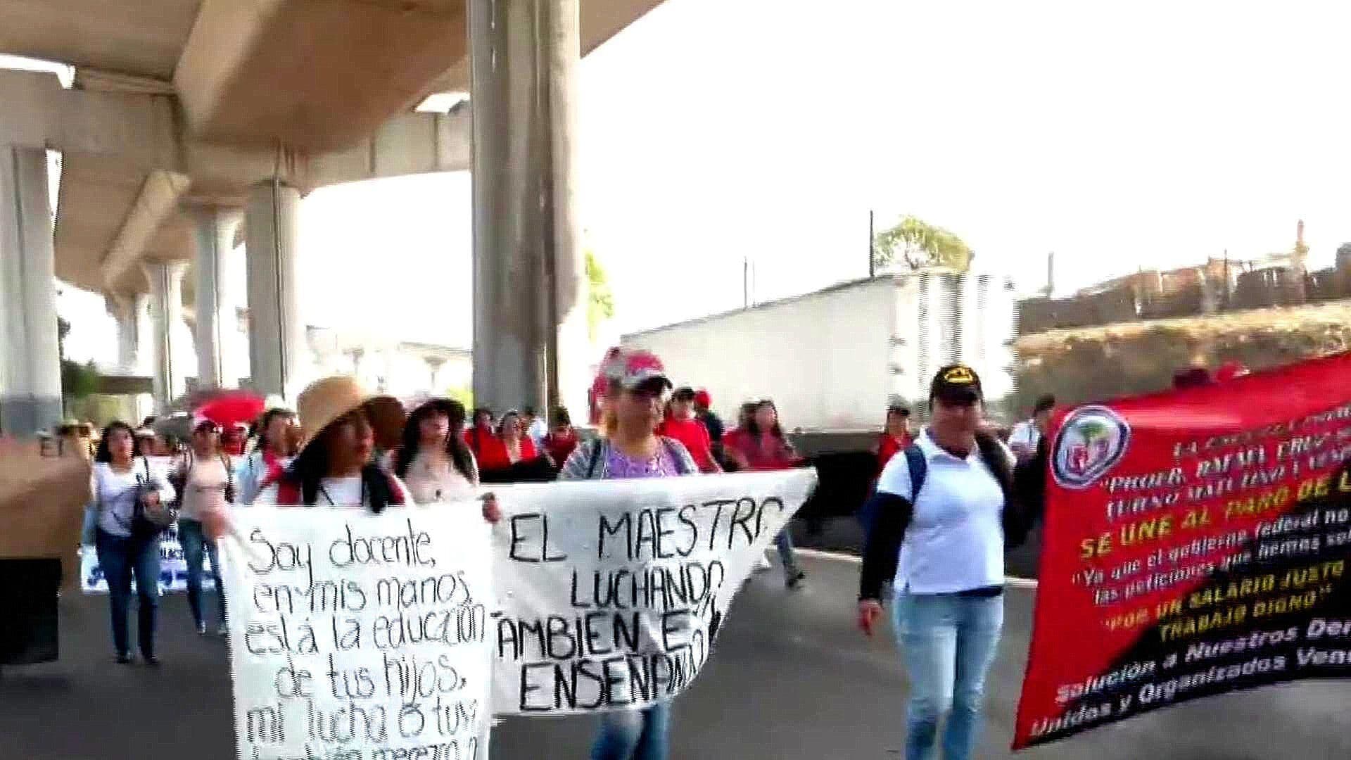 CNTE Dirige su Protesta a la México-Cuernavaca