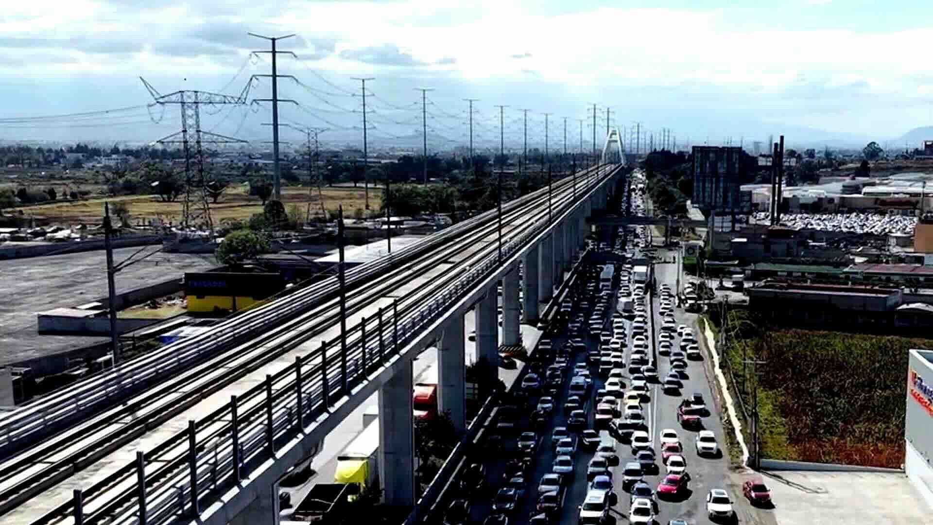 Vecinos Bloquean la México-Toluca por Falta de Agua