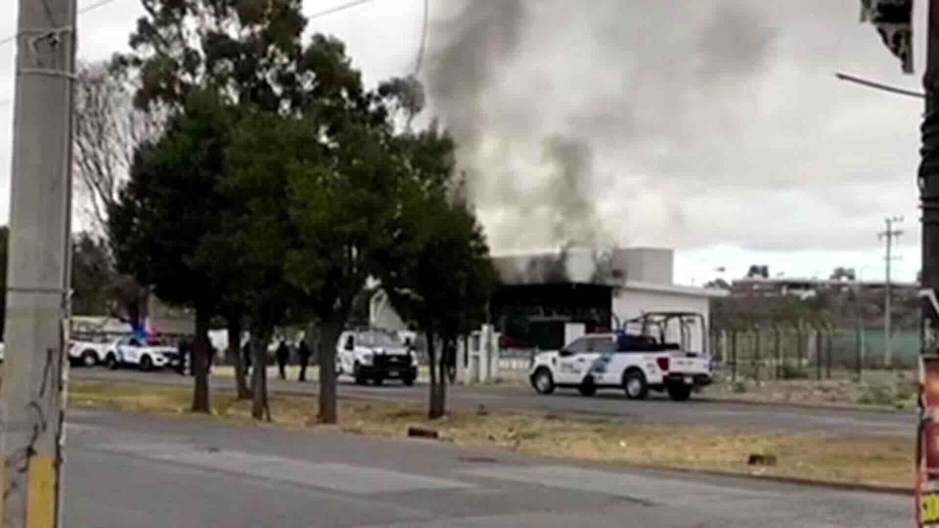 Bloqueos e Incendios Tras Abatimiento de "El Mencho" en Coacalco y Tecámac, Edomex