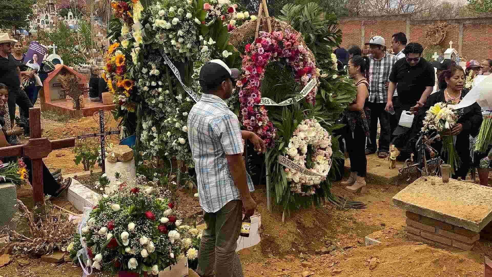 Dan Último Adiós a Activista Mixe, Sandra Domínguez en Oaxaca