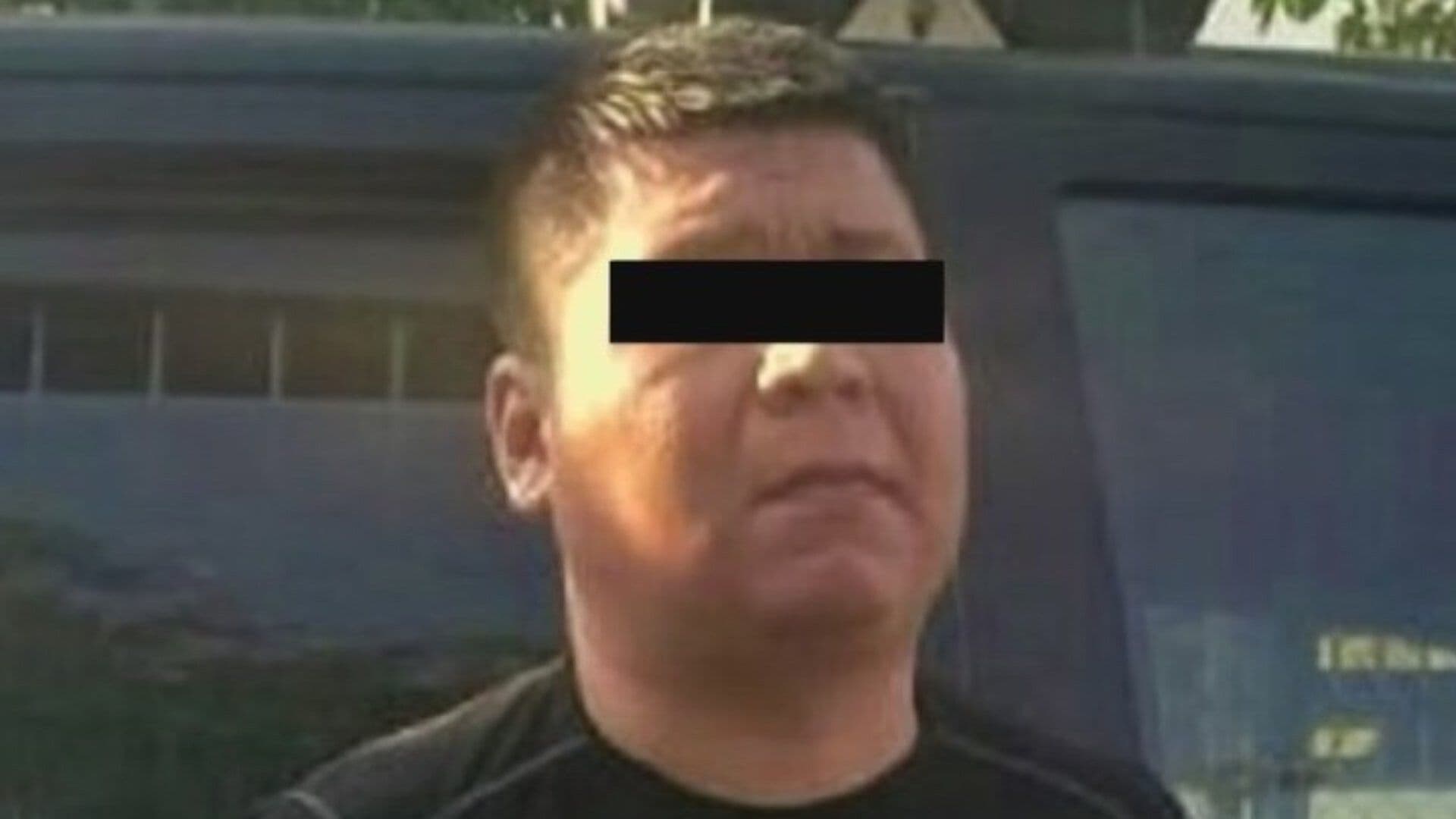 Detienen a Hombre por Golpear a su Vecina en Colonia Moderna en Monterrey