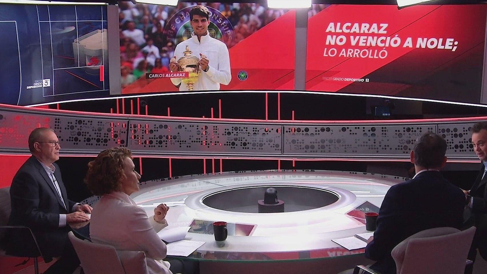 Carlos Alcaraz, Imponente ante Novak Djokovic