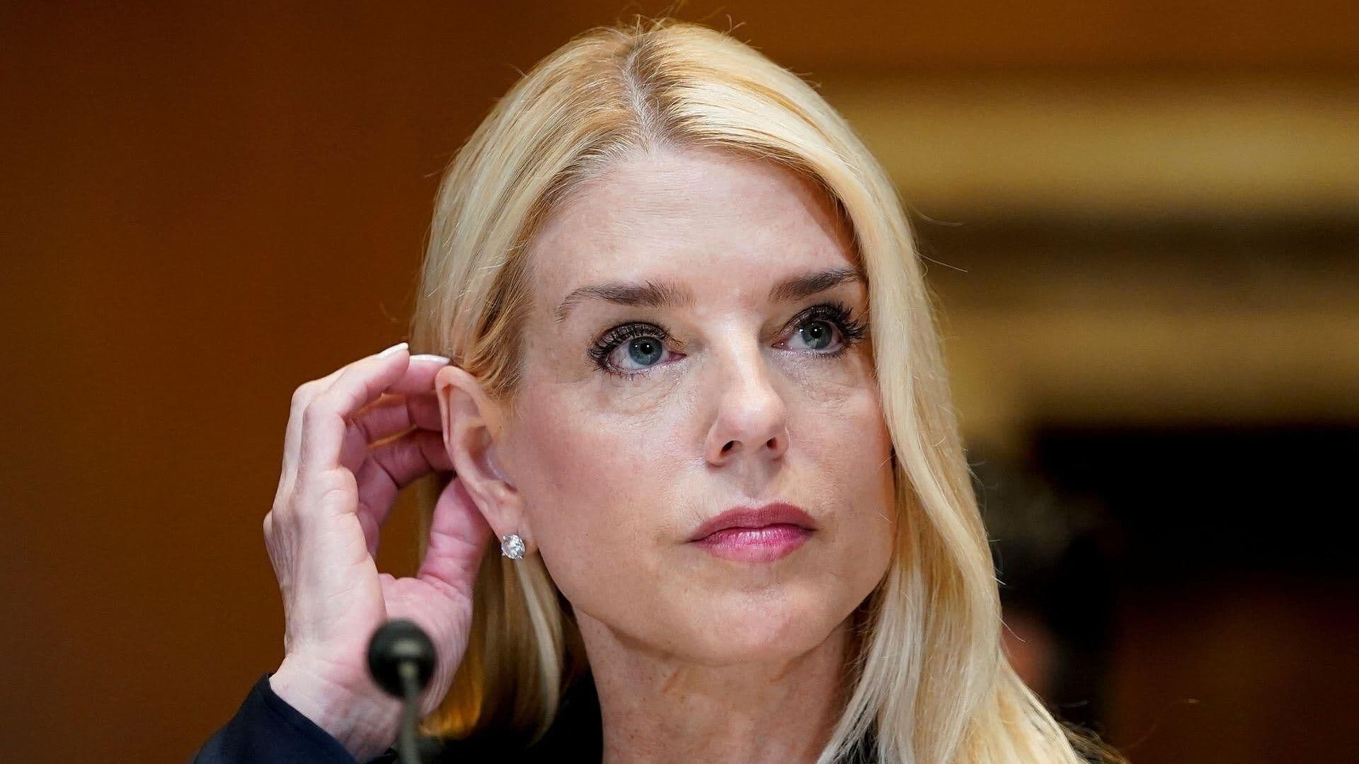 La Prioridad es Deportar a "Criminales Violentos": Pam Bondi, Fiscal de EUA