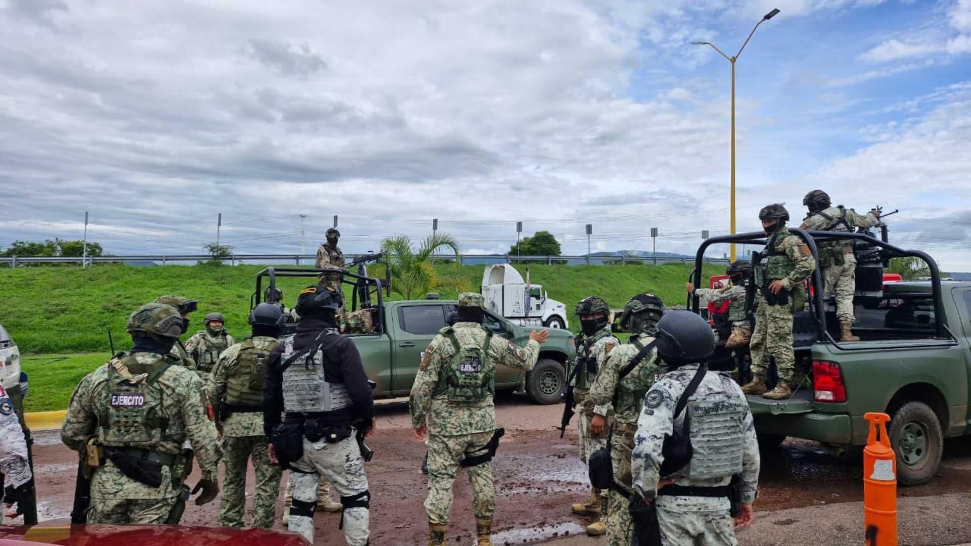 Caen 5 Policías de Maravatío, Michoacán, por Arrestar Jóvenes y Llevarlos a Grupo Armado