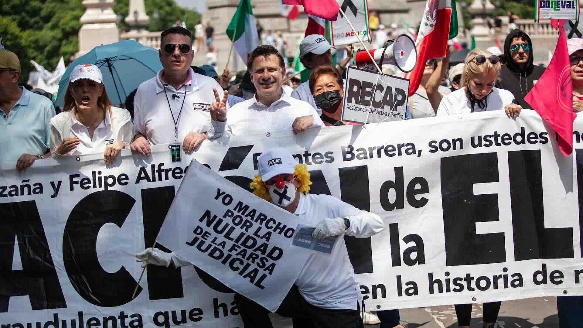 Marchan del Ángel al Monumento a la Revolución contra la Elección Judicial en CDMX