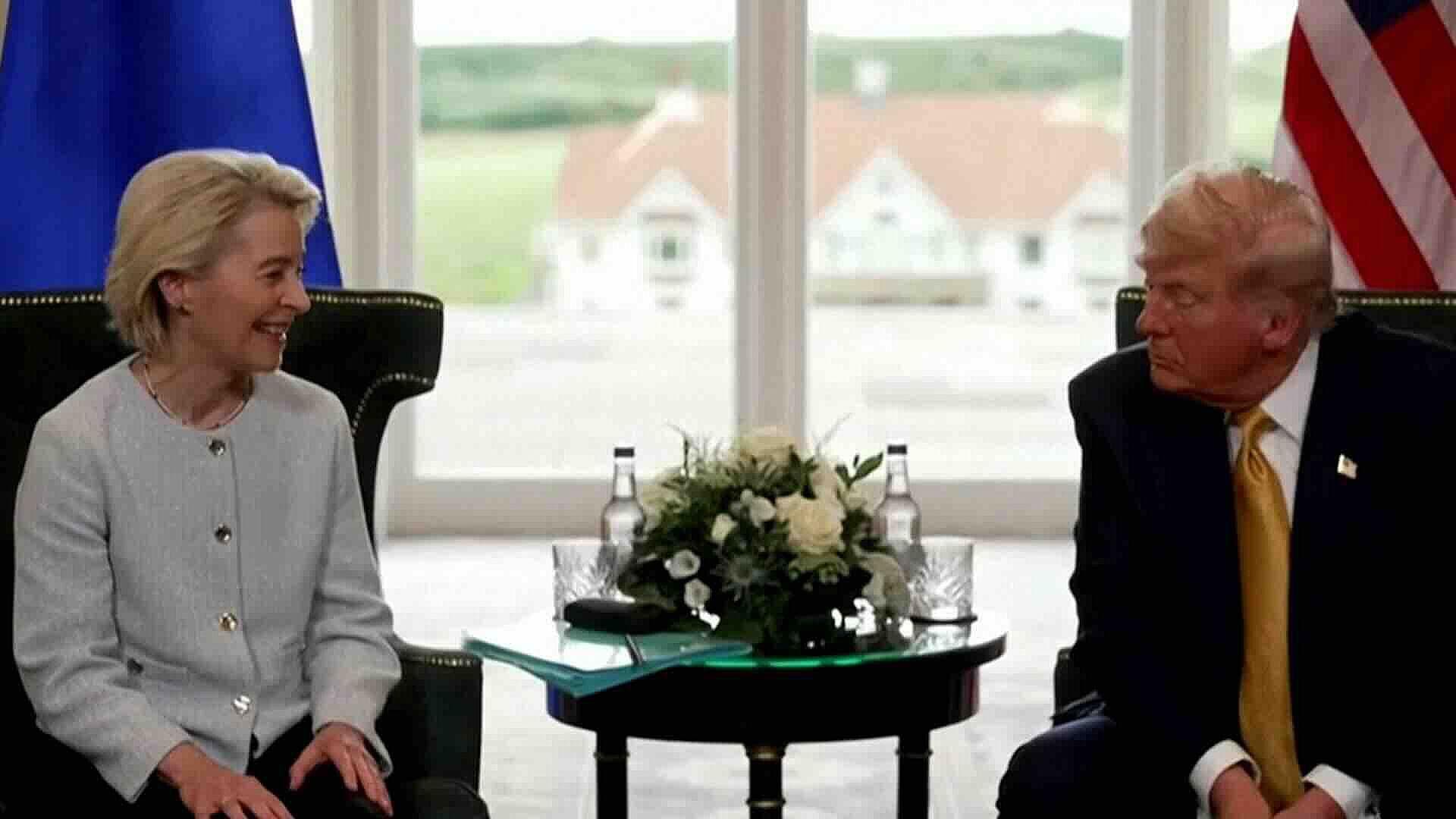 Von Der Leyen se Reúne con Donald Trump en Escocia para Negociar Acuerdo Arancelario
