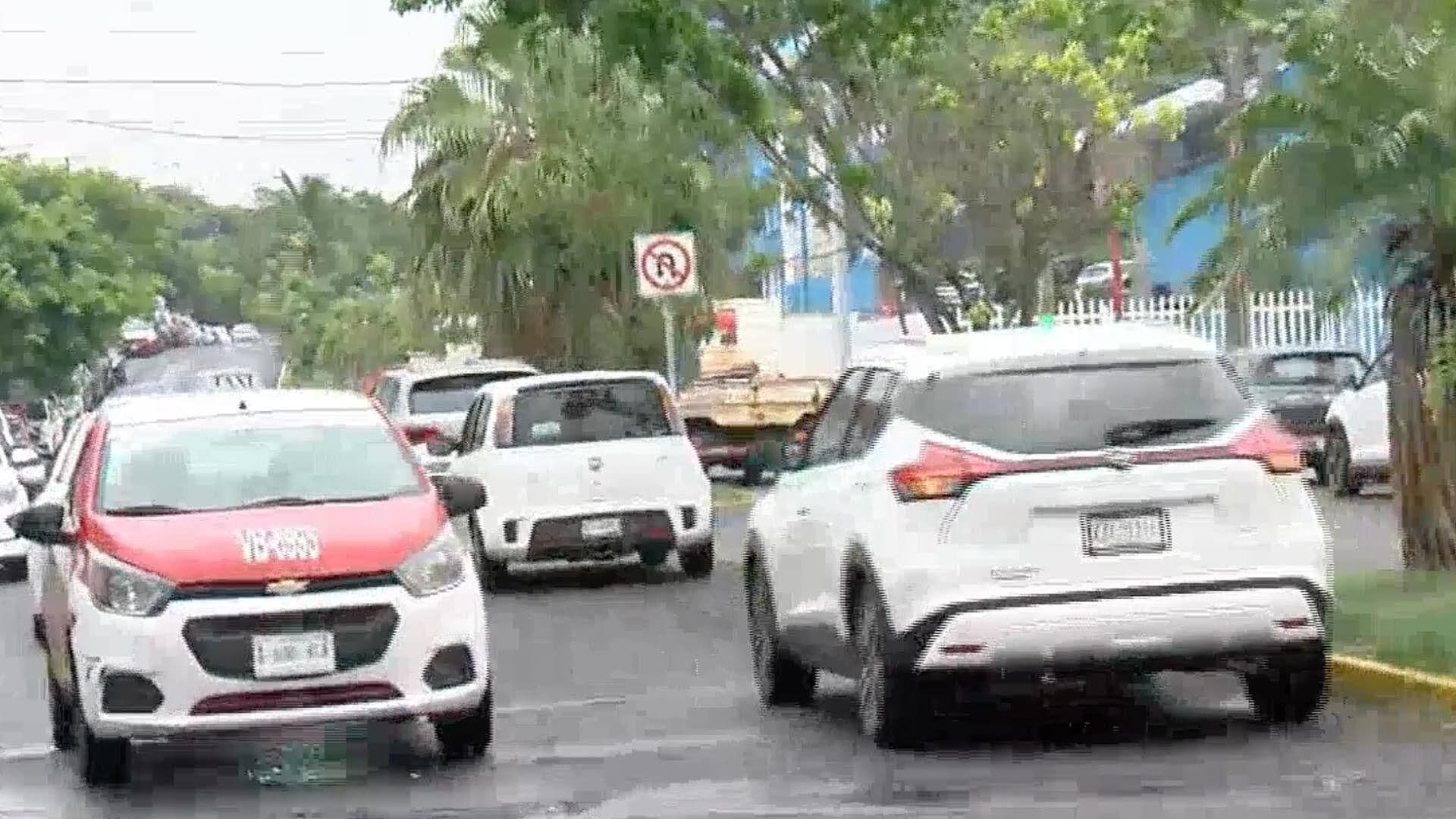 Obra Causa Cierre Vial en Fraccionamiento Floresta de Veracruz