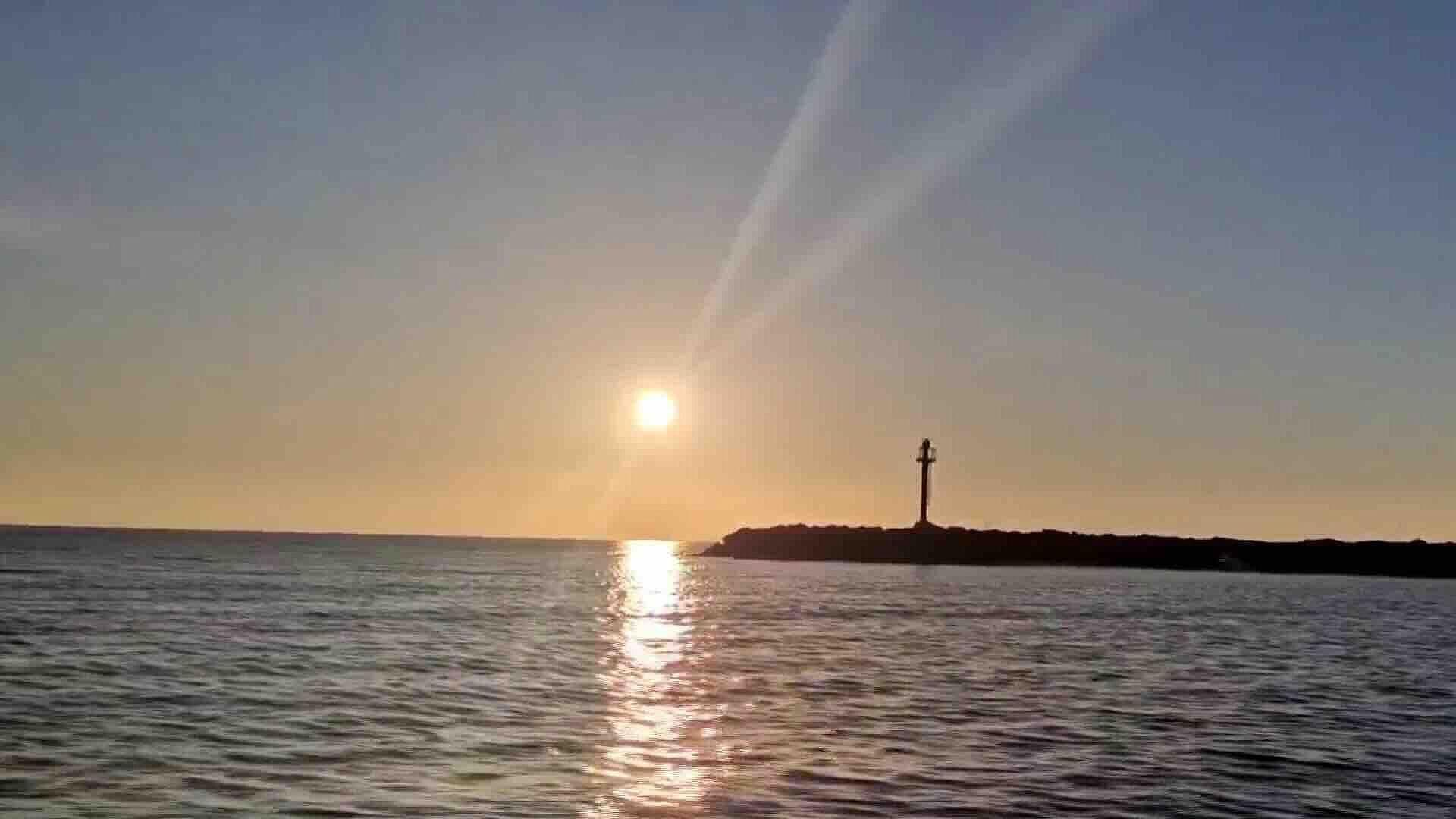 Cofepris Alerta por Marea Roja en Yucatán por Alta Toxicidad en el Mar; Así Se Ve
