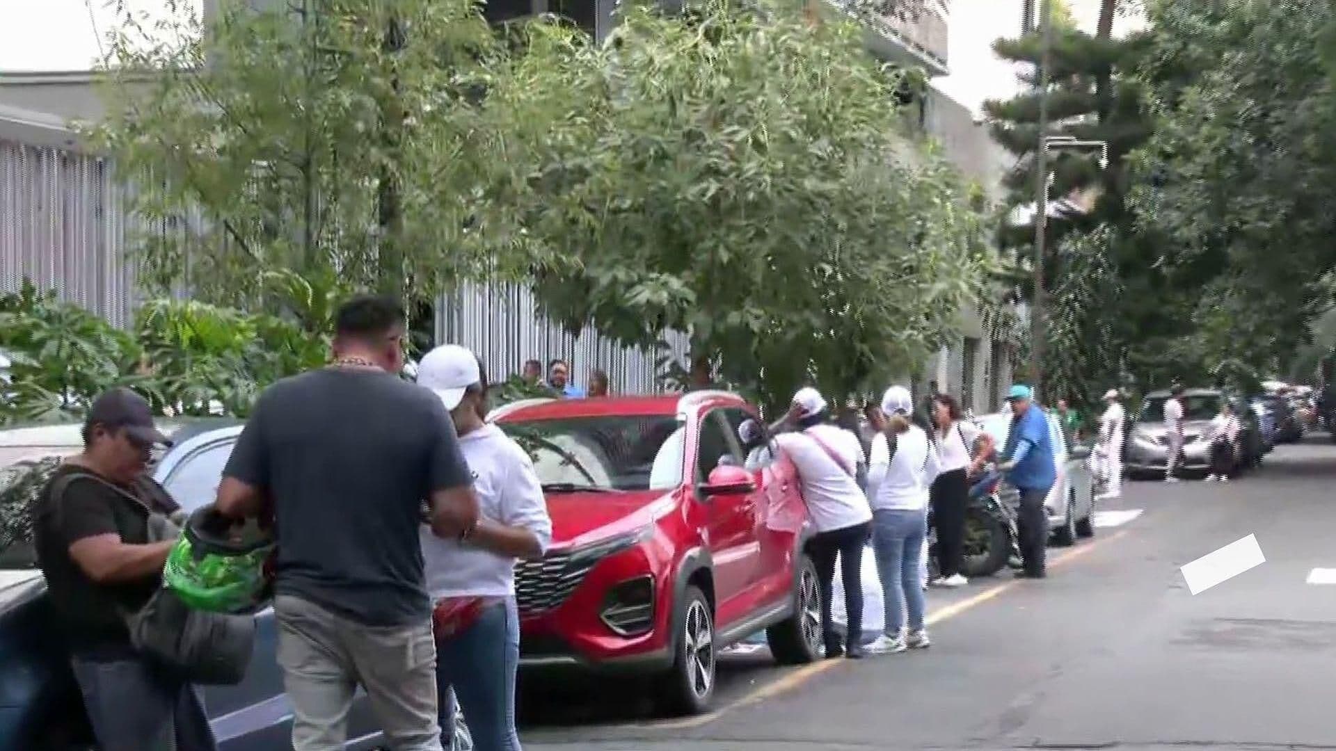 Trabajadores del IMSS Protestan en Oficinas Sindicales en Calle Zamora de la Condesa, CDMX