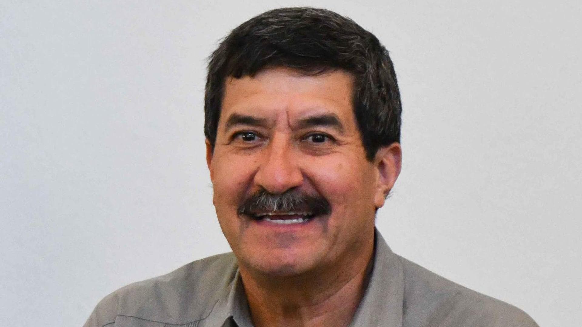 Así Notificaron a Javier Corral Nueva Orden de Aprehensión en el Senado