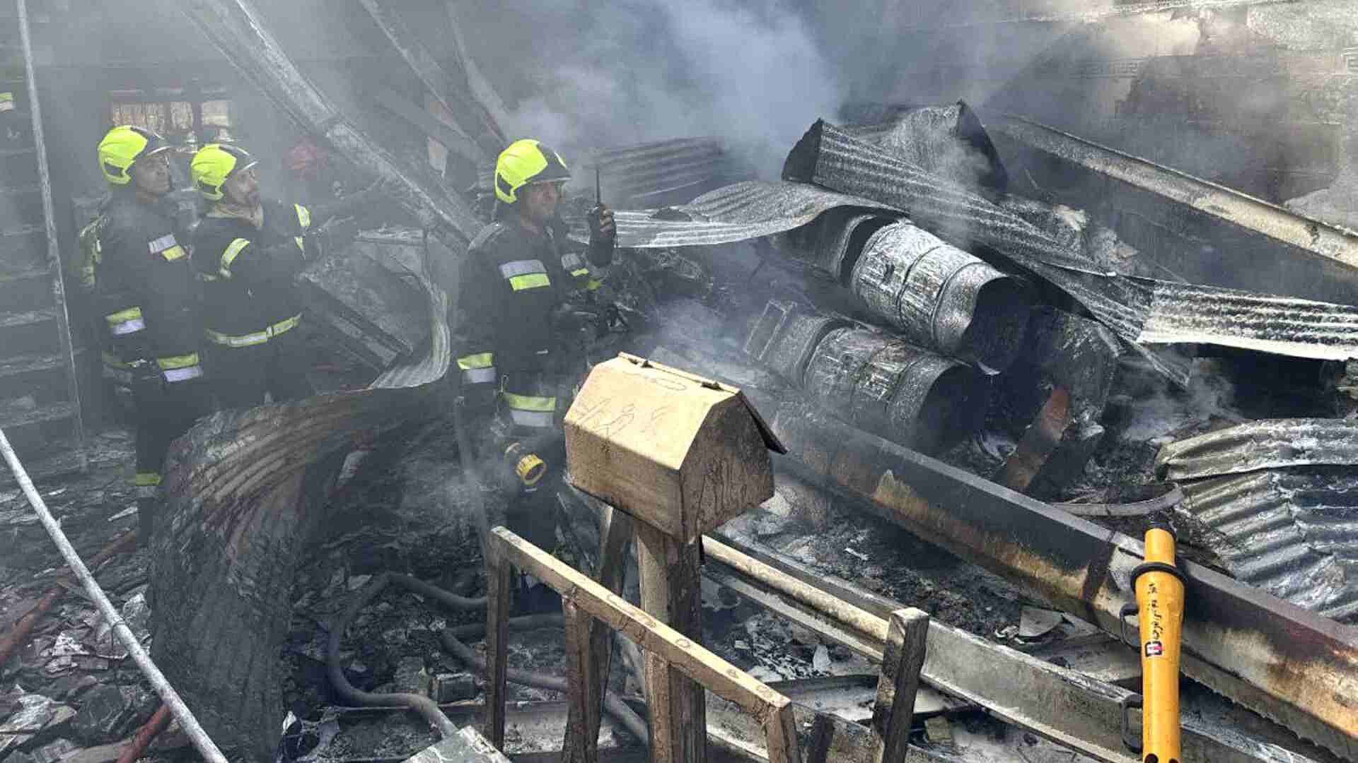 Tragedia en Irán: Helicóptero Militar se Estrella en Mercado