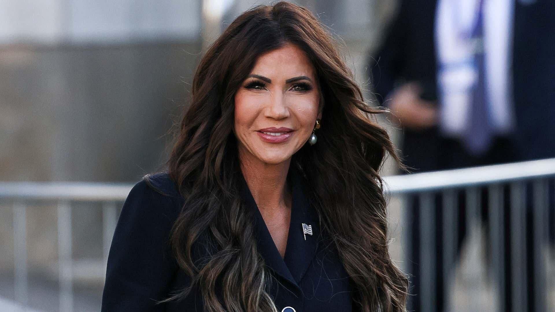 Kristi Noem Confirma Muerte de Tirador en Dallas, Texas