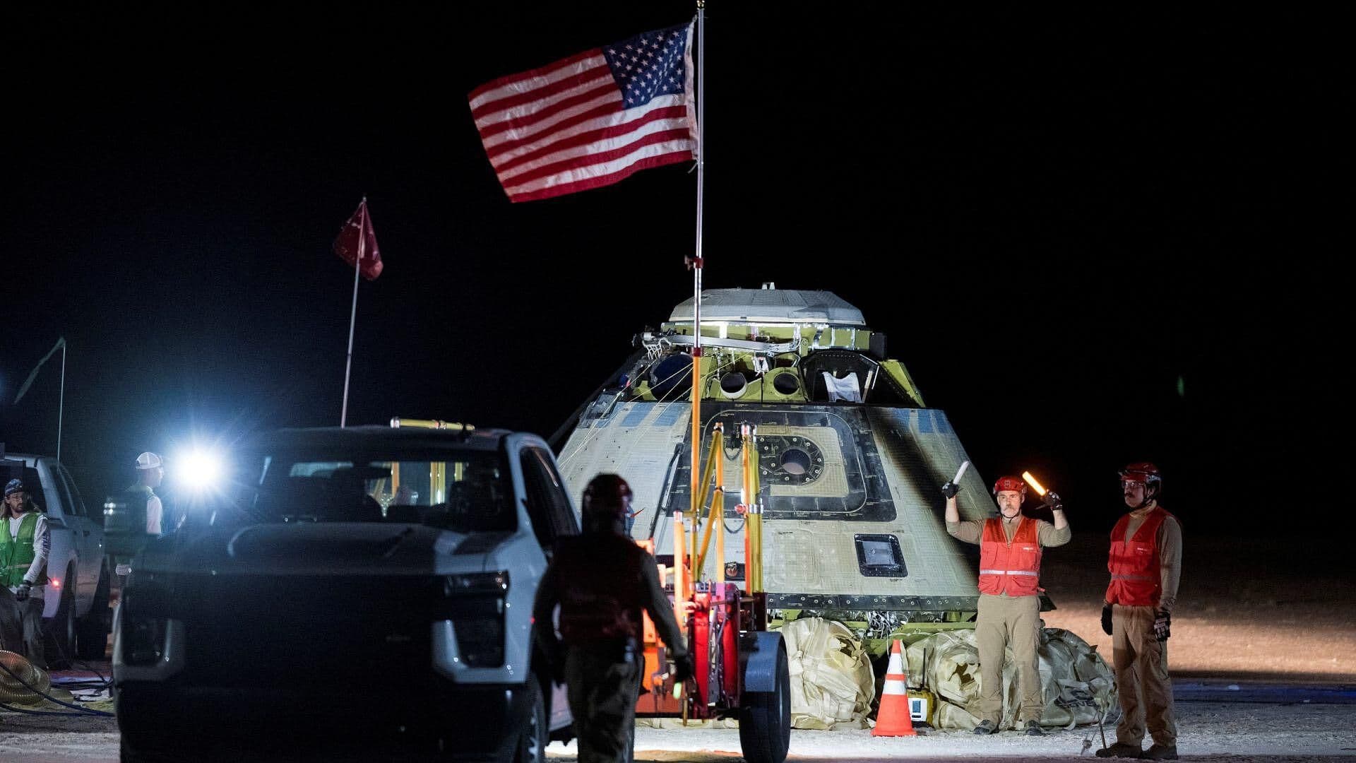 Nave Starliner Regresa a la Tierra Sin los 2 Astronautas que Siguen varados en la EEI