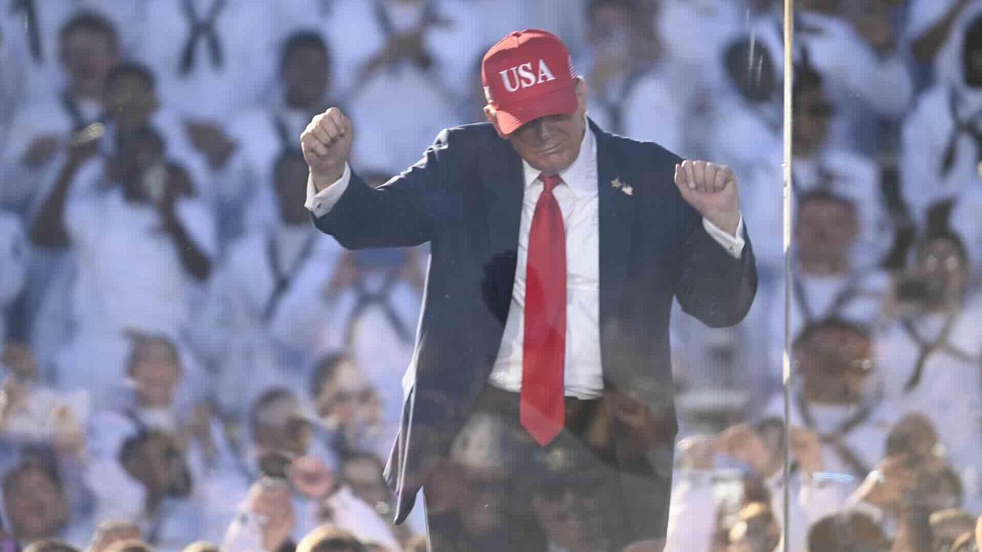 Trump Anuncia Avances en Negociaciones para Liberar Rehenes y Buscar Paz en Oriente Medio