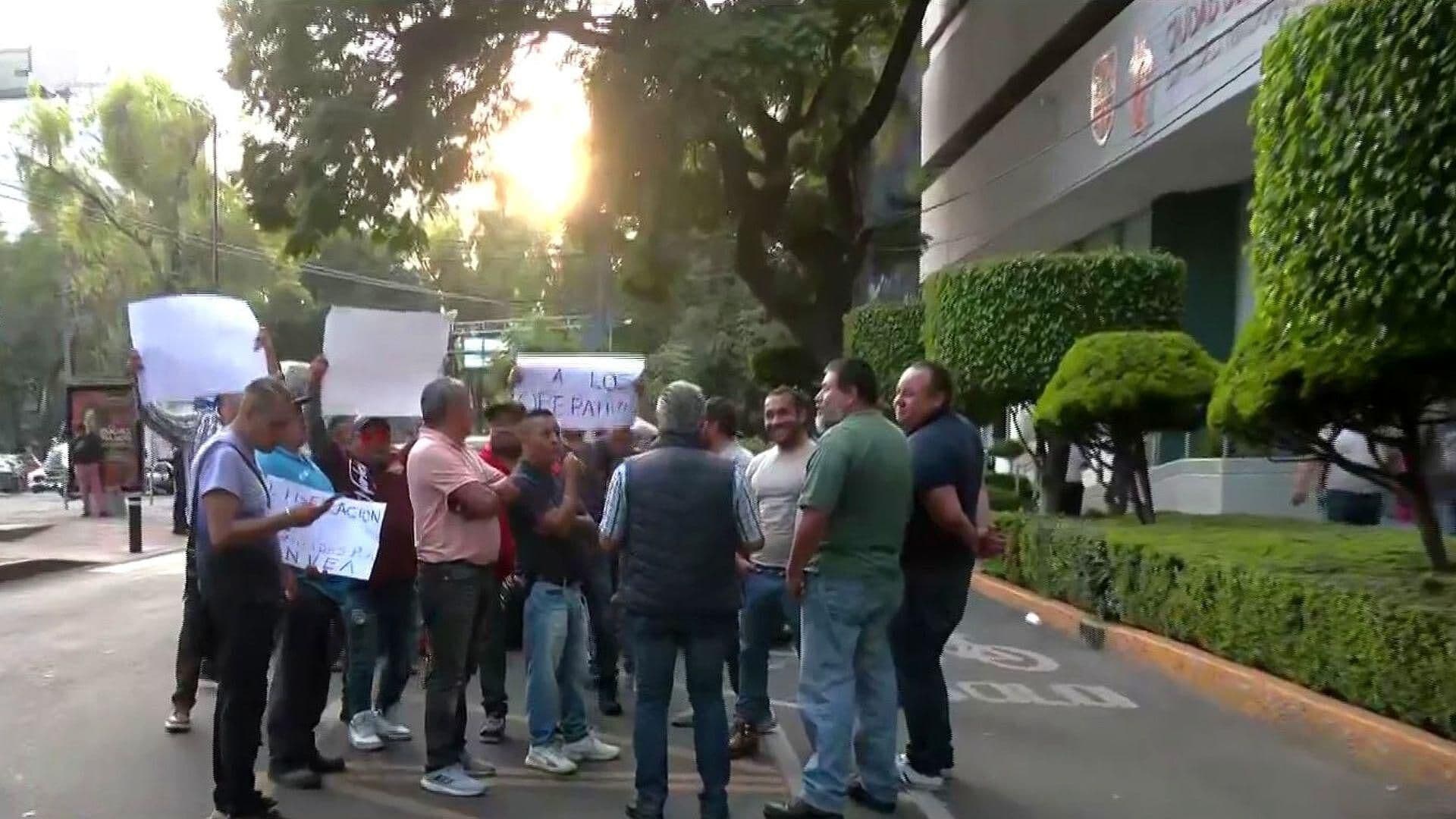 Repartidores Bloquean Hoy Av. Álvaro Obregón en la Roma Norte, CDMX