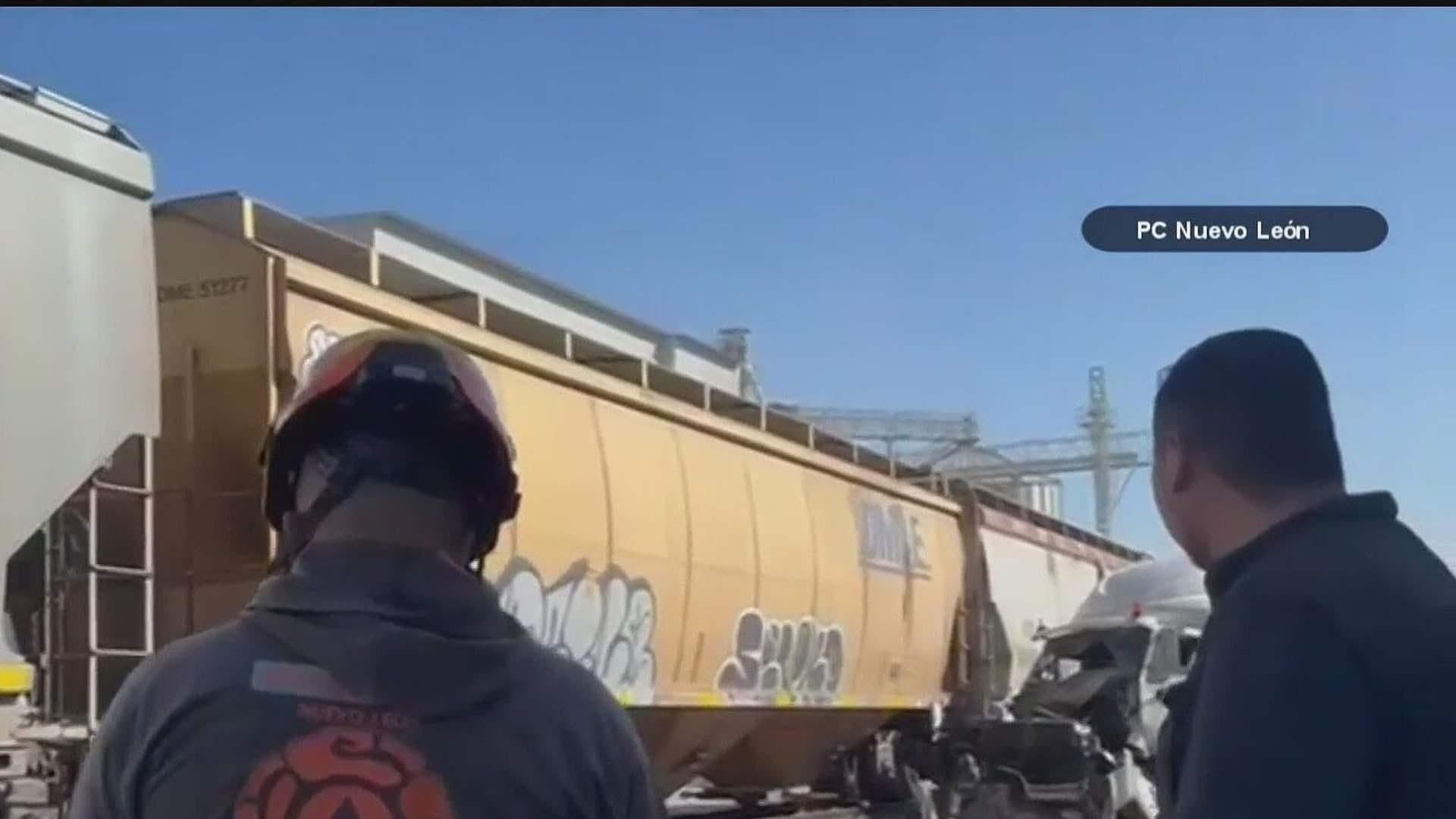 Muere Chofer de Trailer Tras Intentar Ganarle al Tren en Salinas Victoria