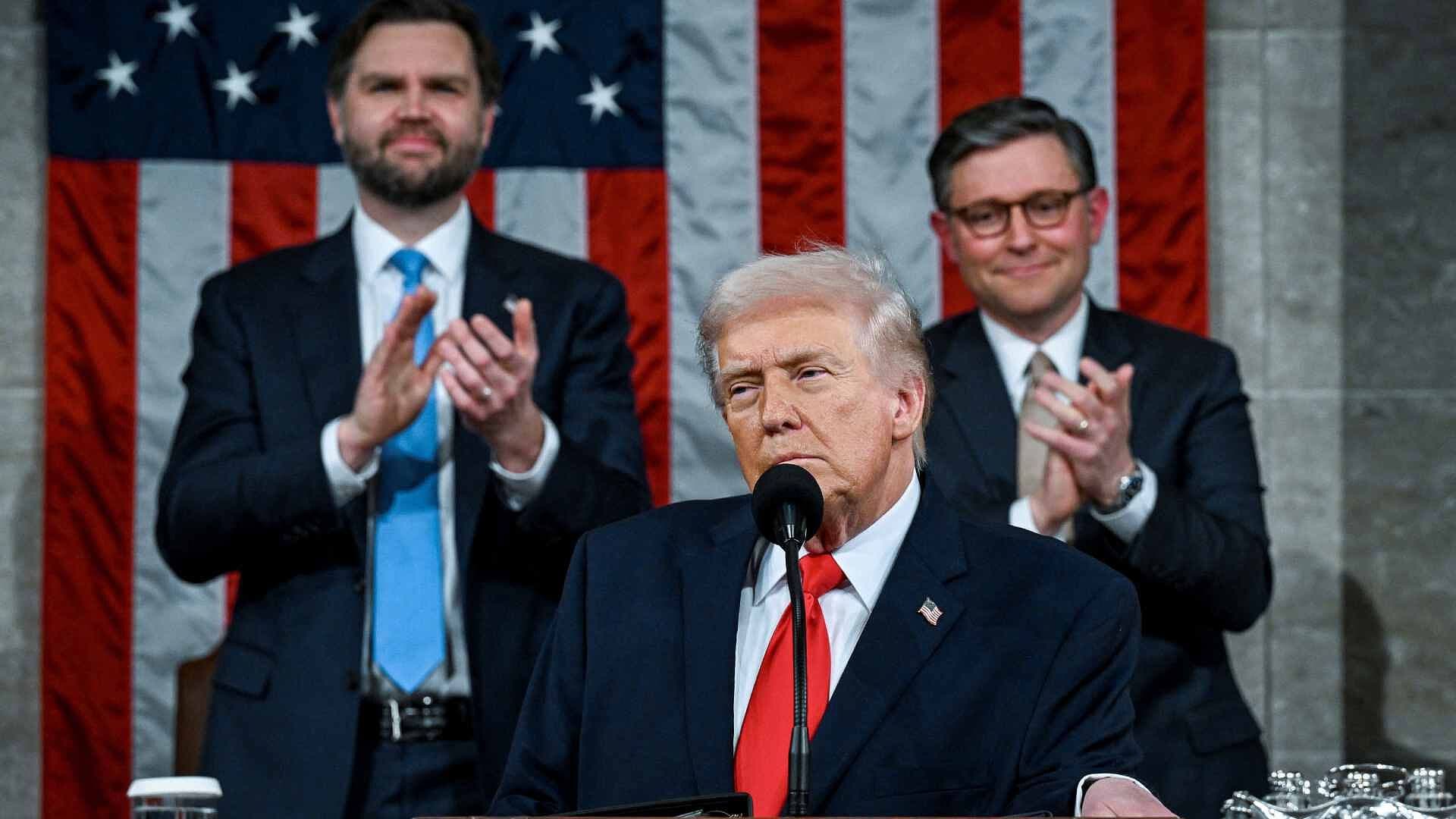 Trump Critica a Indocumentados y Presentará Ley para que No Puedan Obtener Licencia de Conducir