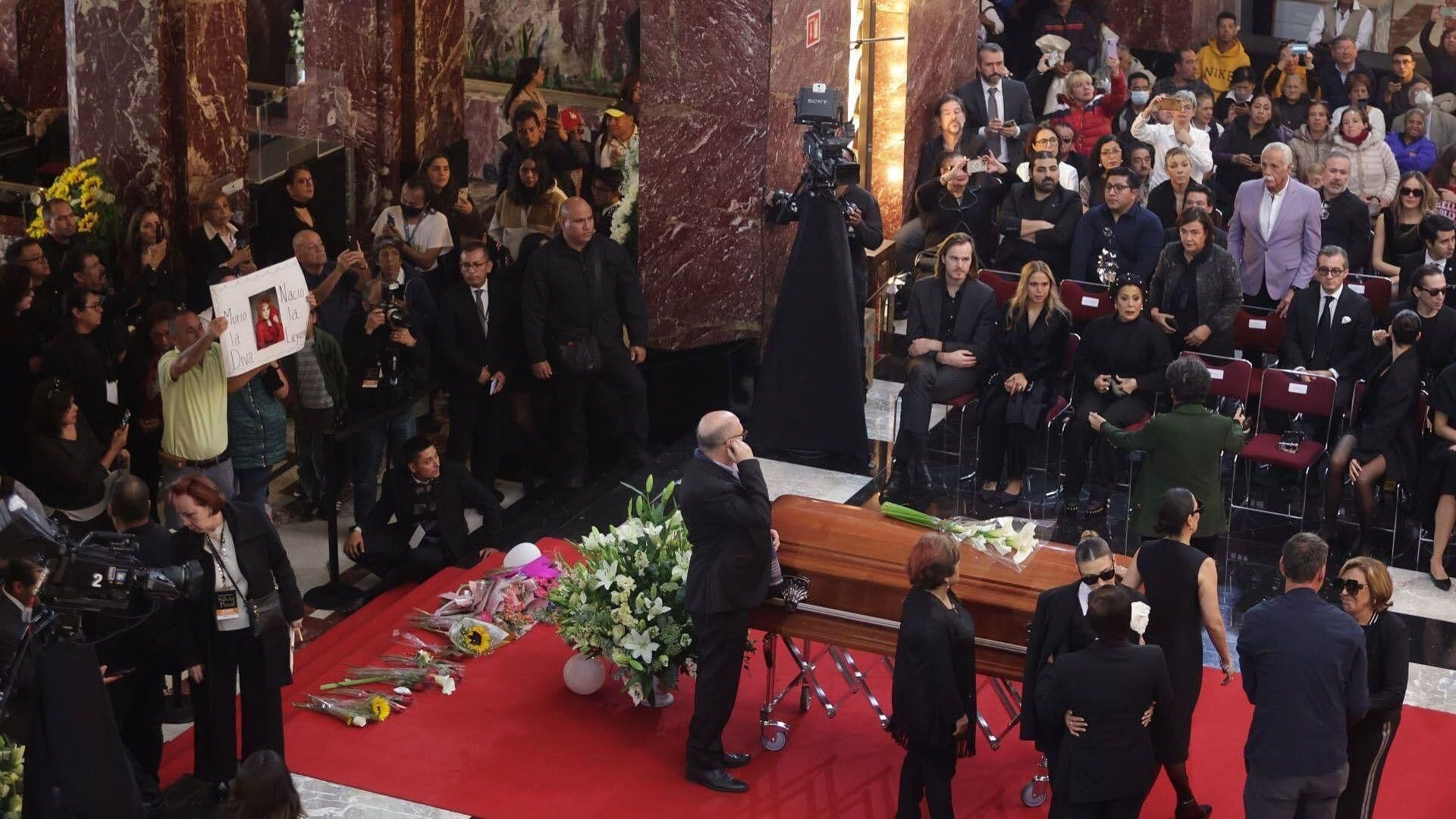 Primer Aniversario Luctuoso de Silvia Pinal ¿Por Qué Cancelaron Homenaje?