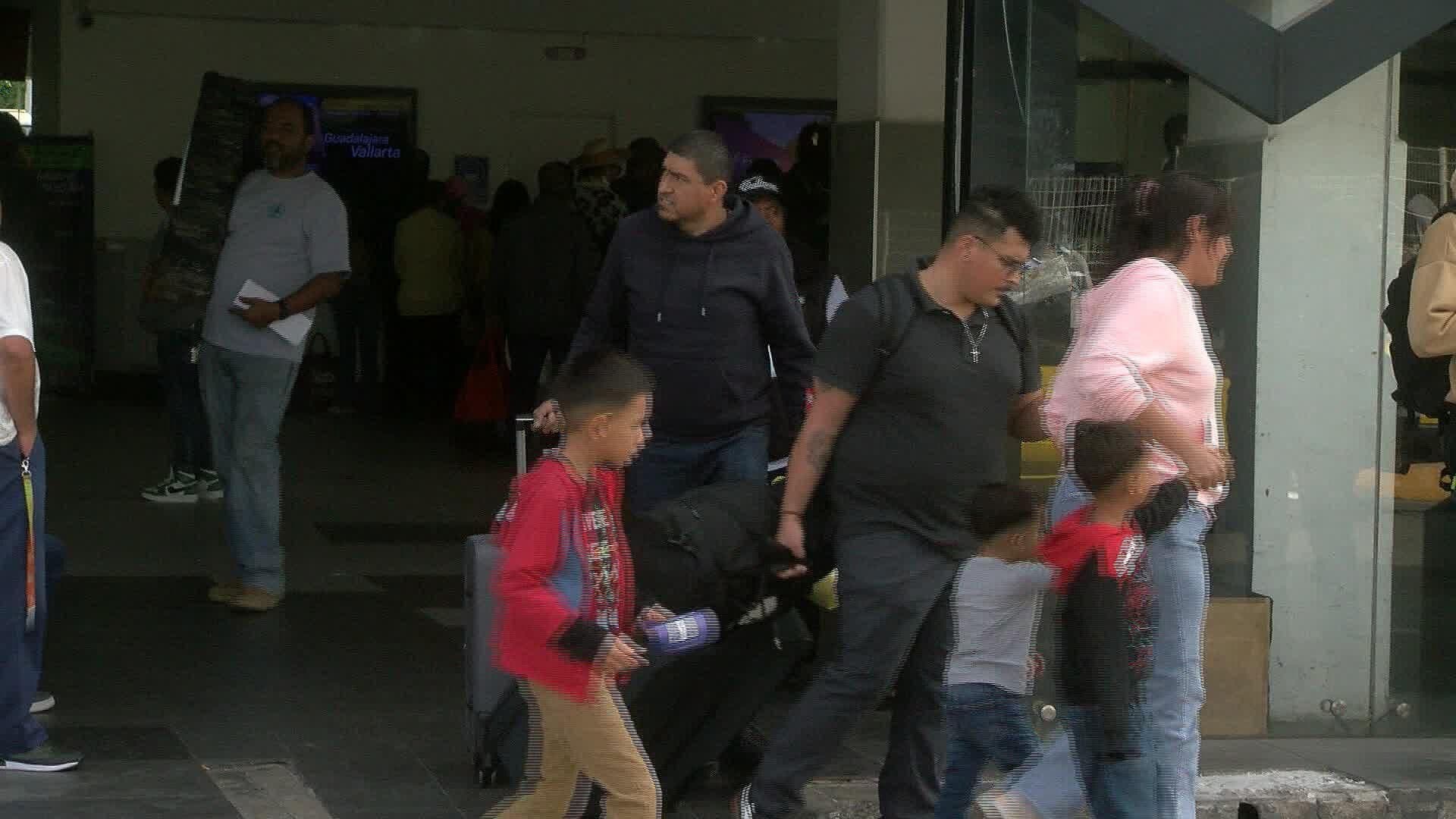 Miles de Tapatíos Regresan a Sus Tierras Para Pasar Navidad