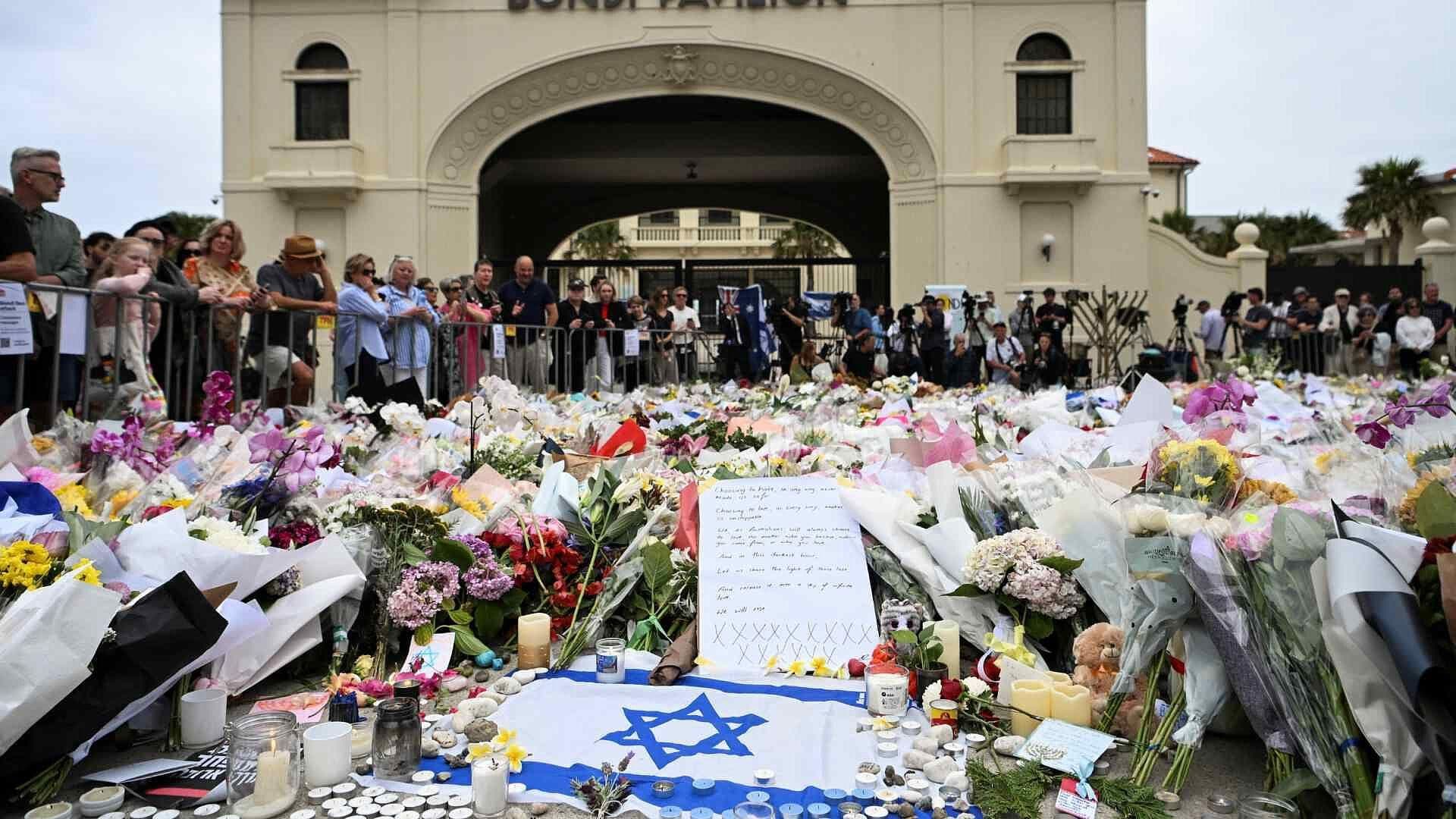 Australia Decreta Luto Nacional por la Muerte de 16 Personas en Ataque Terrorista en Playa de Sidney