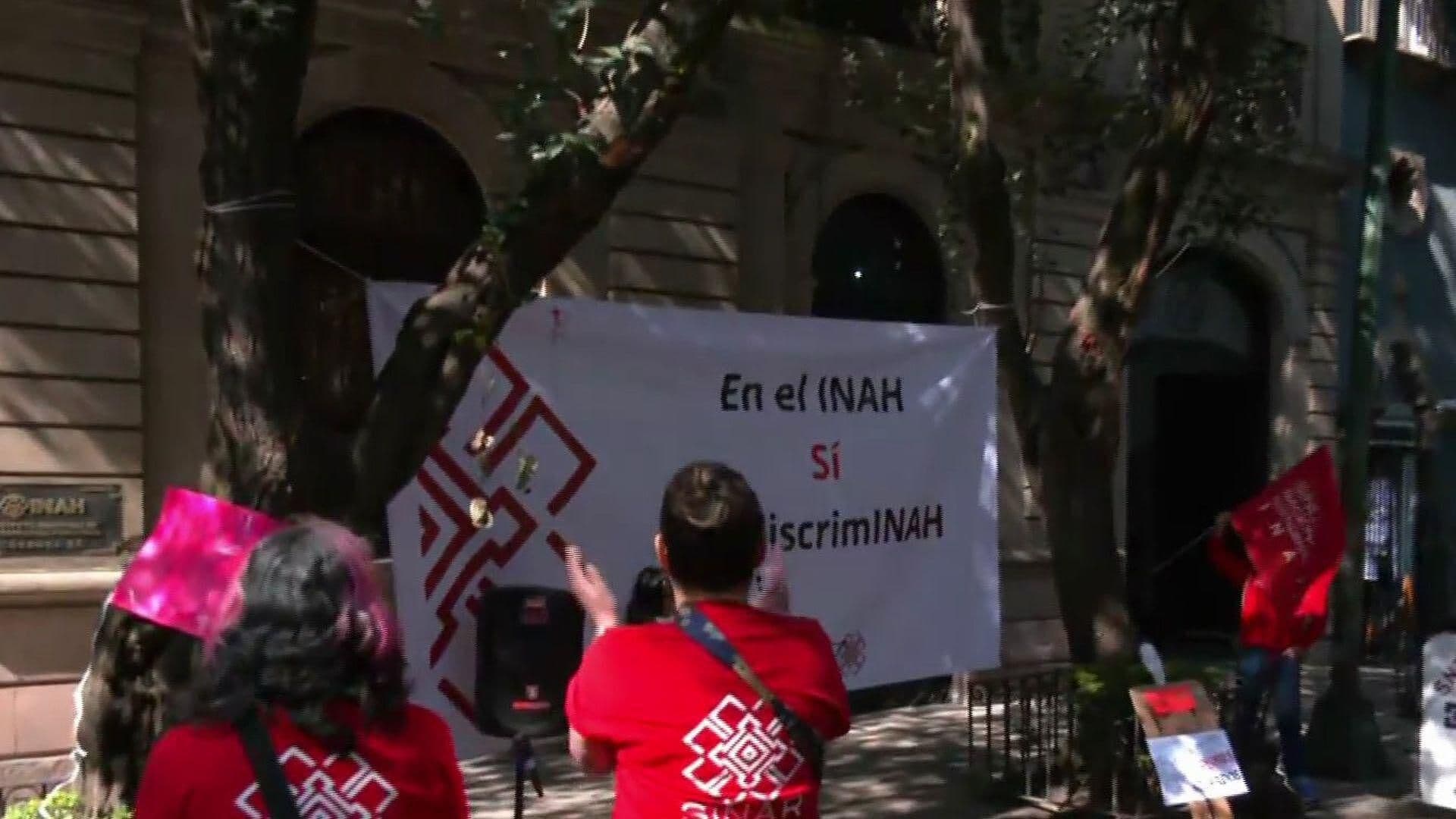 Trabajadores del INAH Bloquean la Calle Córdoba en Roma Norte, CDMX