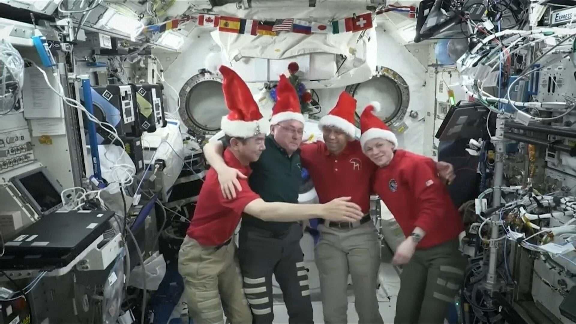 Del Vaticano al Espacio: Así Celebraron la Llegada de la Navidad en el Mundo este 2025