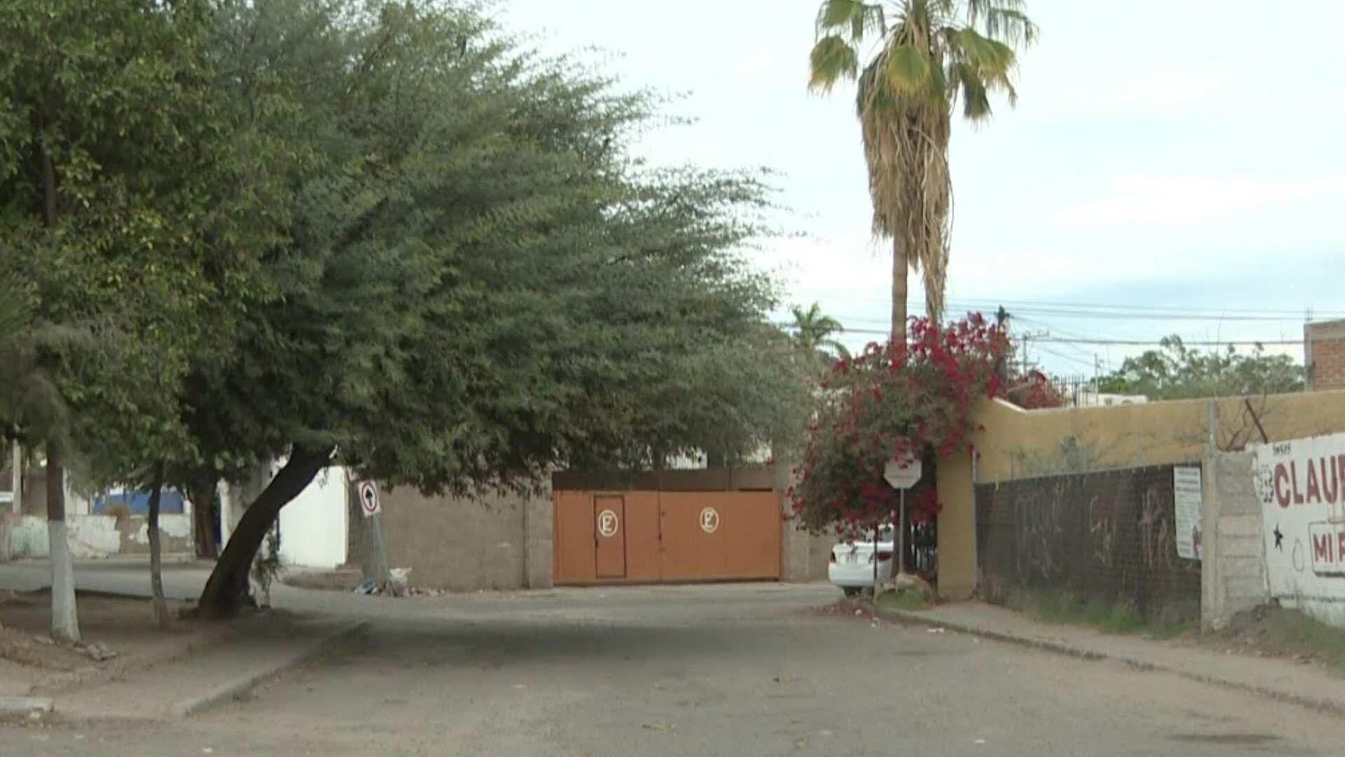 Localizan Cuerpo Sin Vida Dentro de Vehículo en Colonia Revolución de Hermosillo