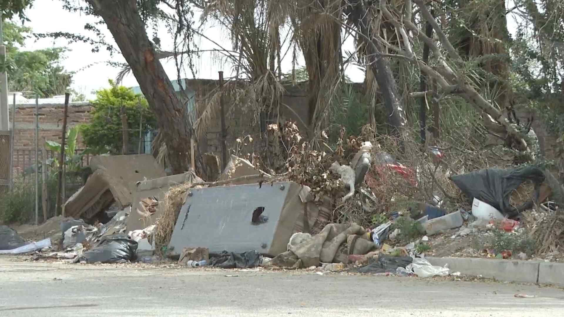 Denuncian Basureros Clandestinos Frente a Escuela y Kinder en Colonia Miguel Hidalgo, Hermosillo