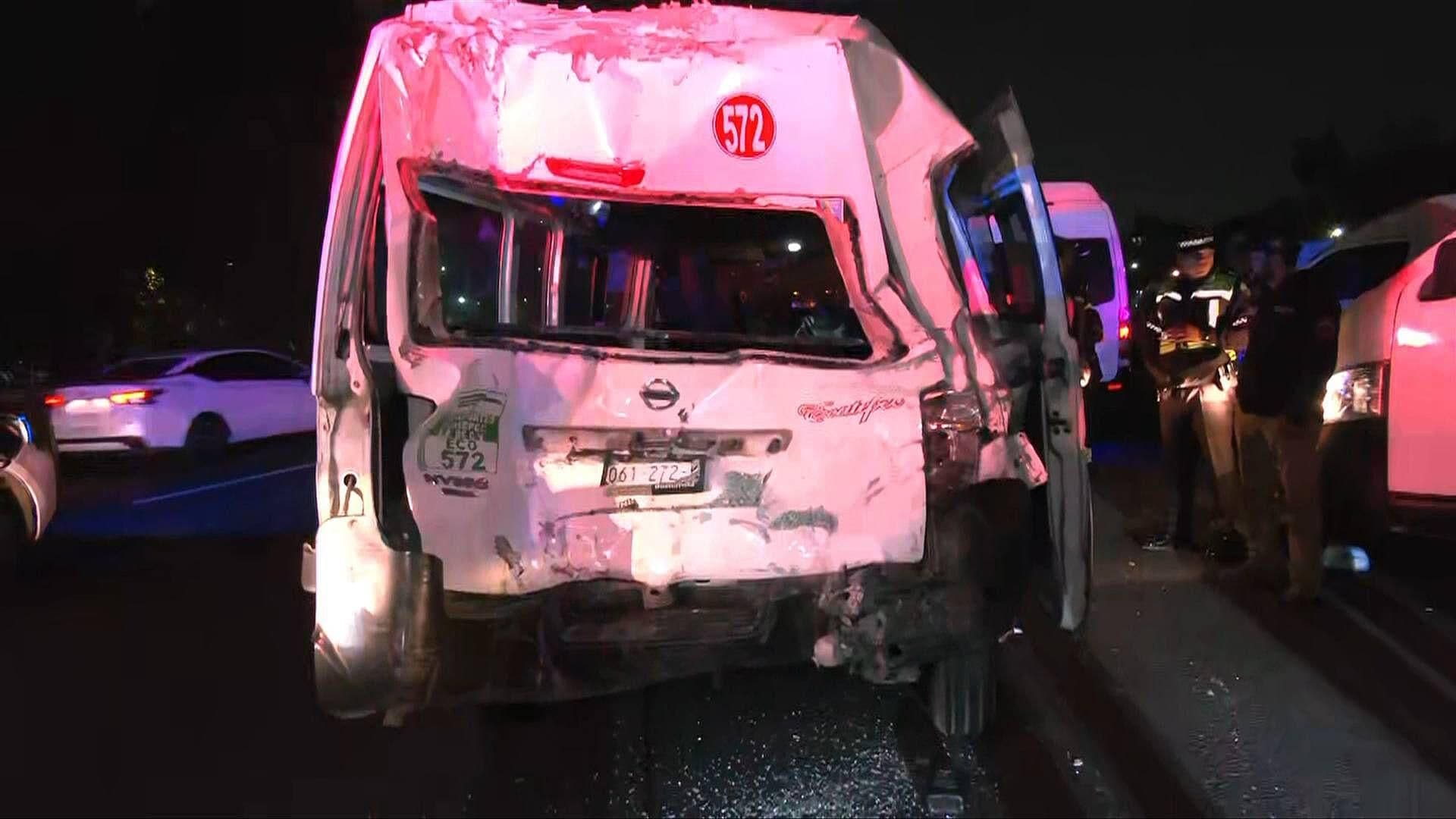 ¿Qué Pasó en la México-Pachuca Hoy? Camión Impacta a Combi en Ecatepec Esta Noche