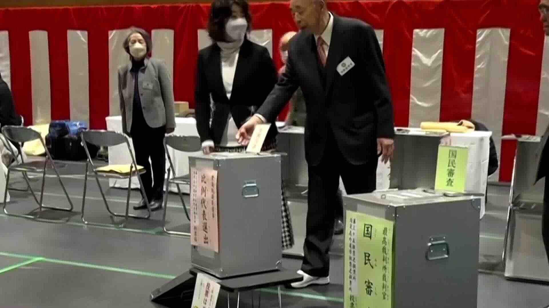 Partido Gobernante Logró Sorprendente Victoria en Elecciones Parlamentarias en Japón