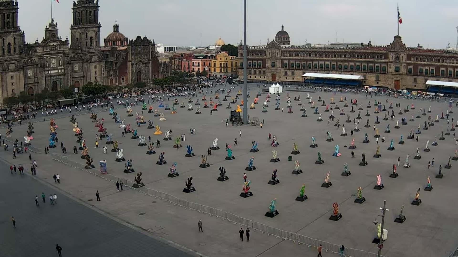 Marcha de Trabajadores del Metro CDMX Llega al Zócalo de CDMX: "No Hay Presupuesto", Dicen