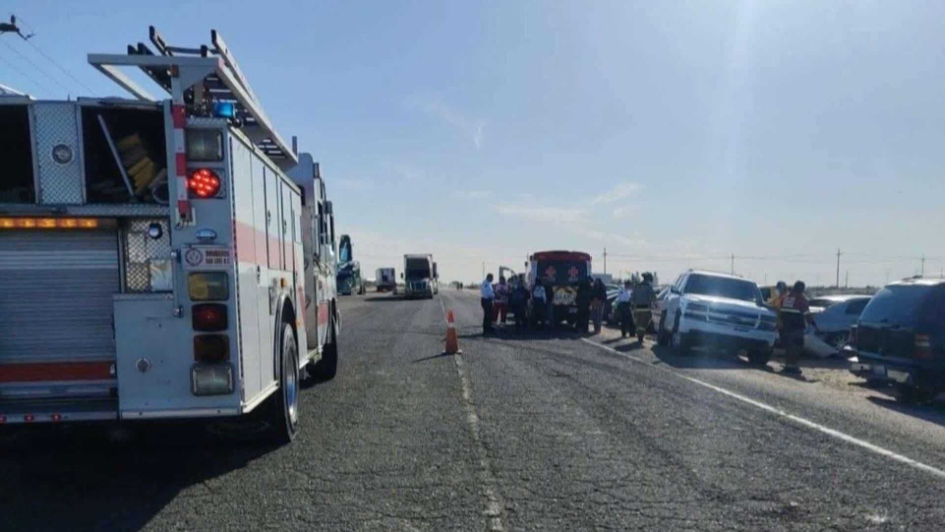 Bomberos Rescatan a Hombre que Terminó Prensado Tras Accidente en San Luis Río Colorado