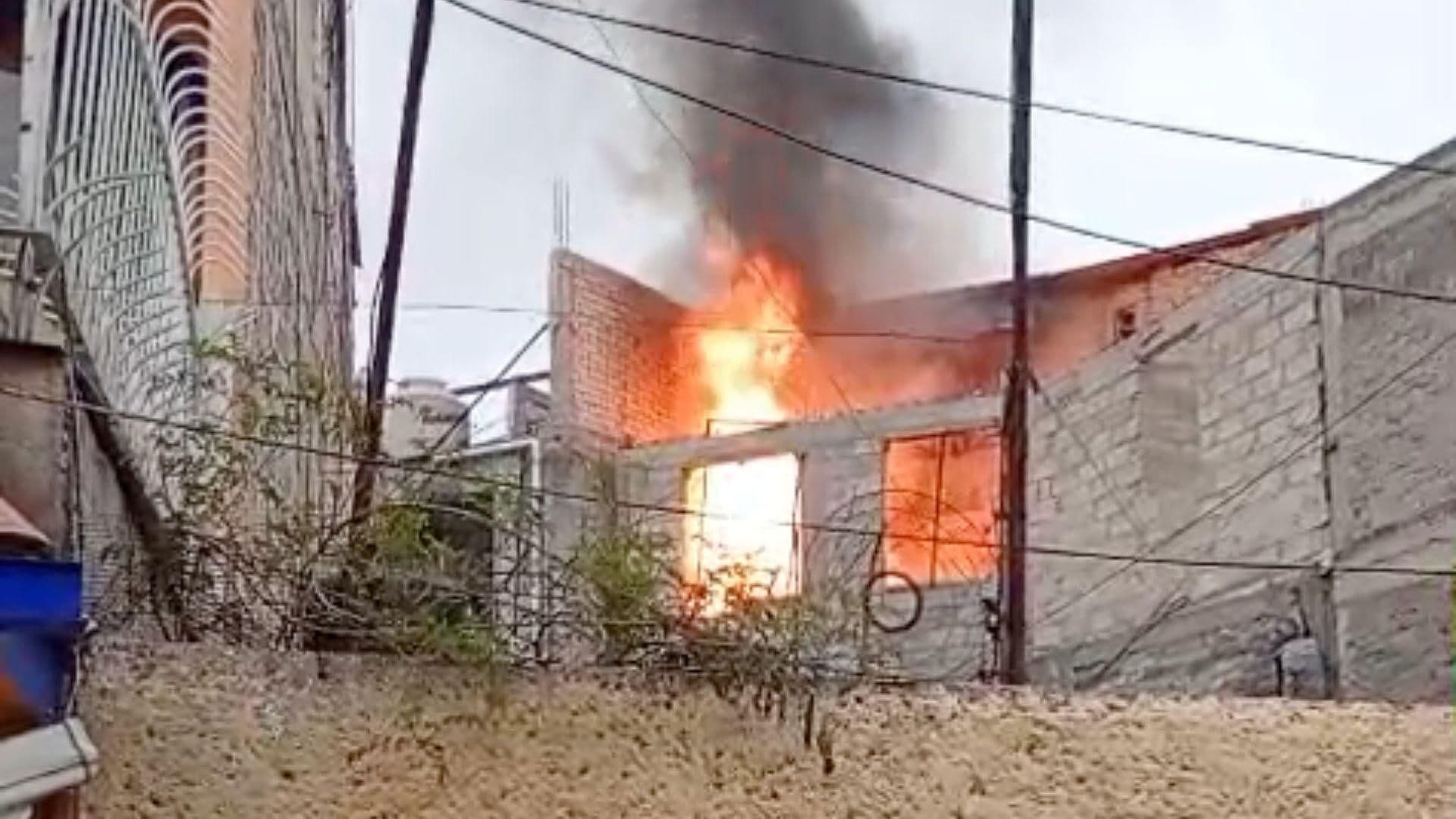 VIDEO: Incendio en Parte Alta de Vivienda en Coyoacán Dejó 4 Lesionados en CDMX