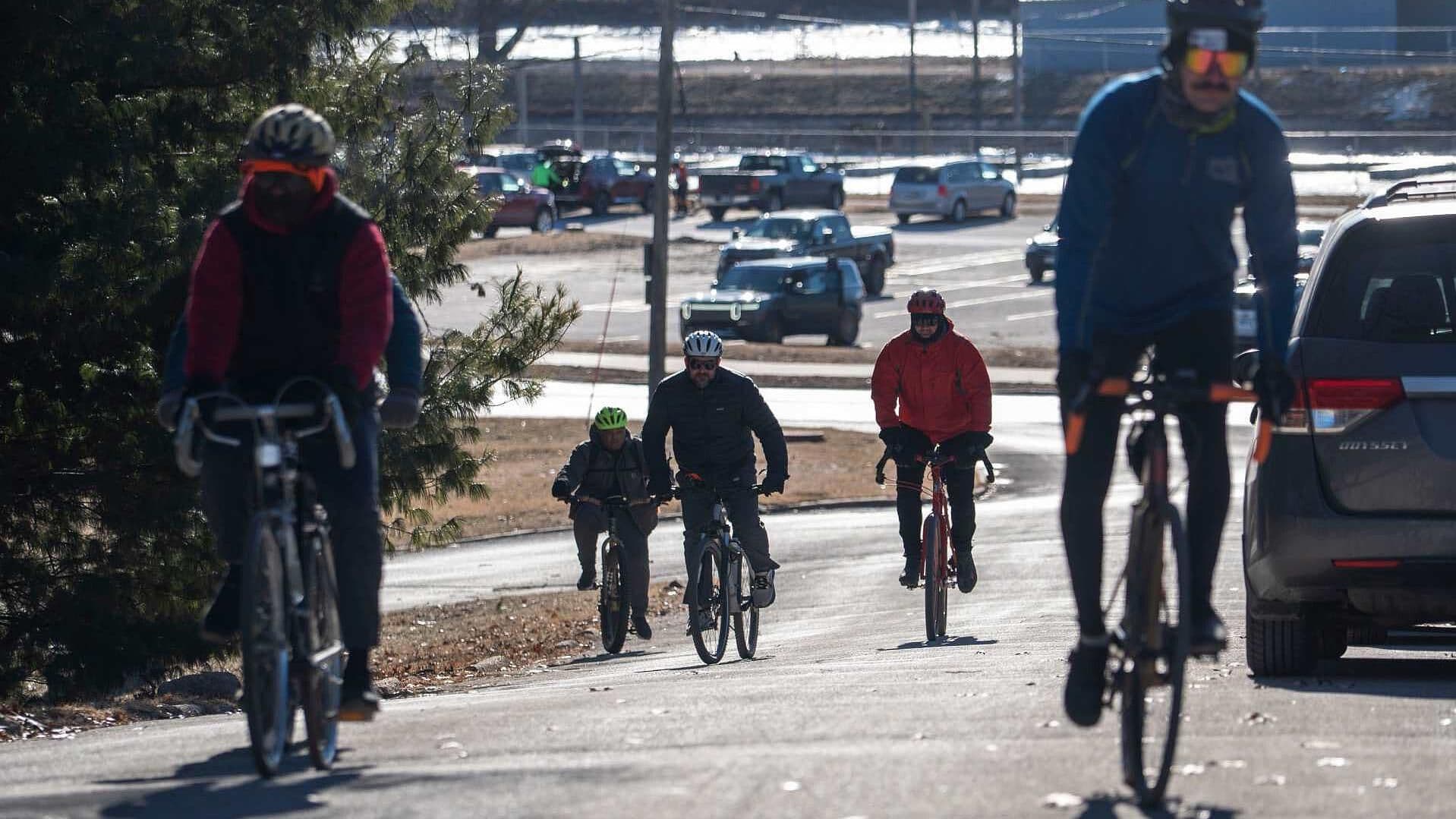 Paseo Ciclista en Memoria de Alex Pretti en Minneapolis, Minnesota